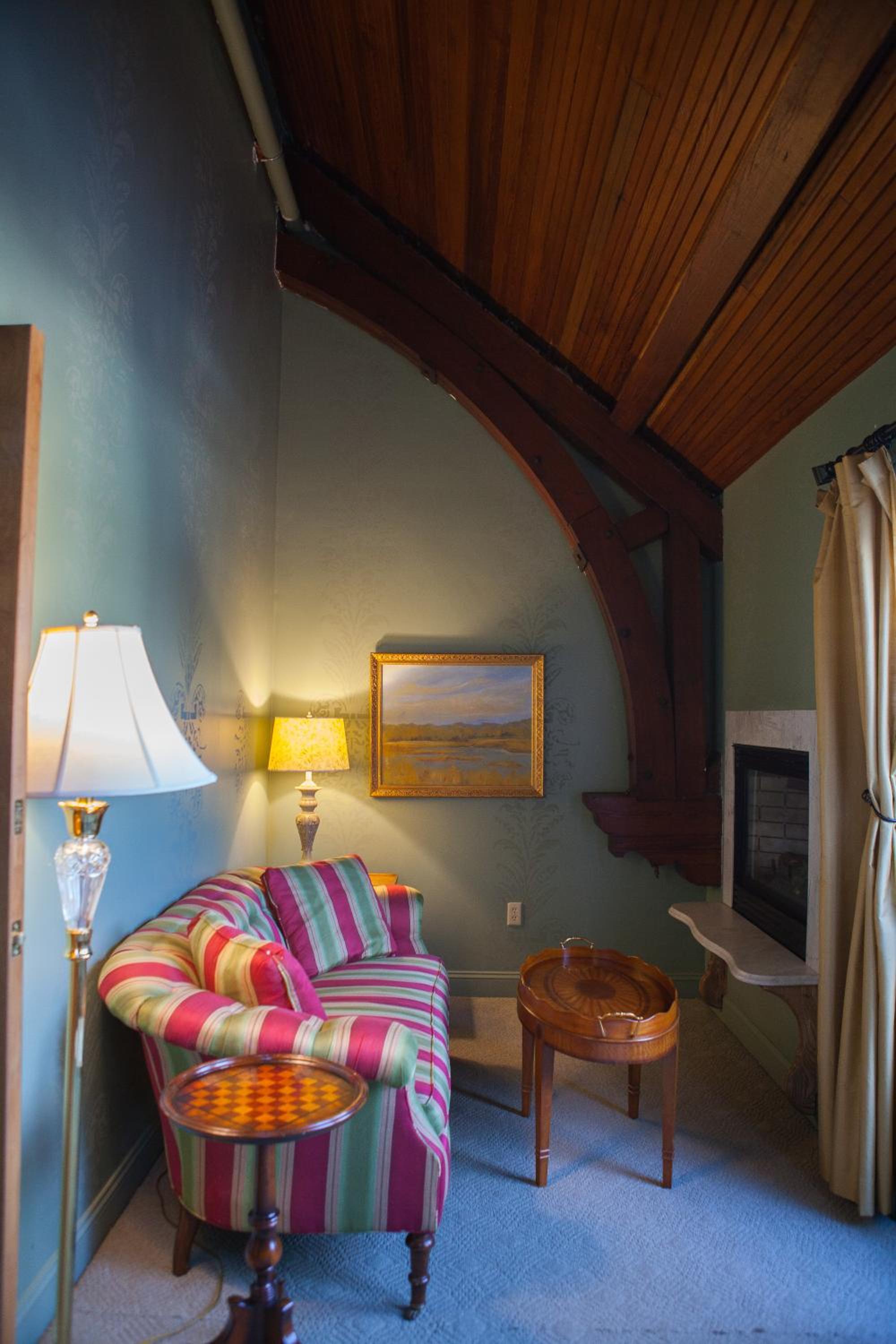Thursday Room