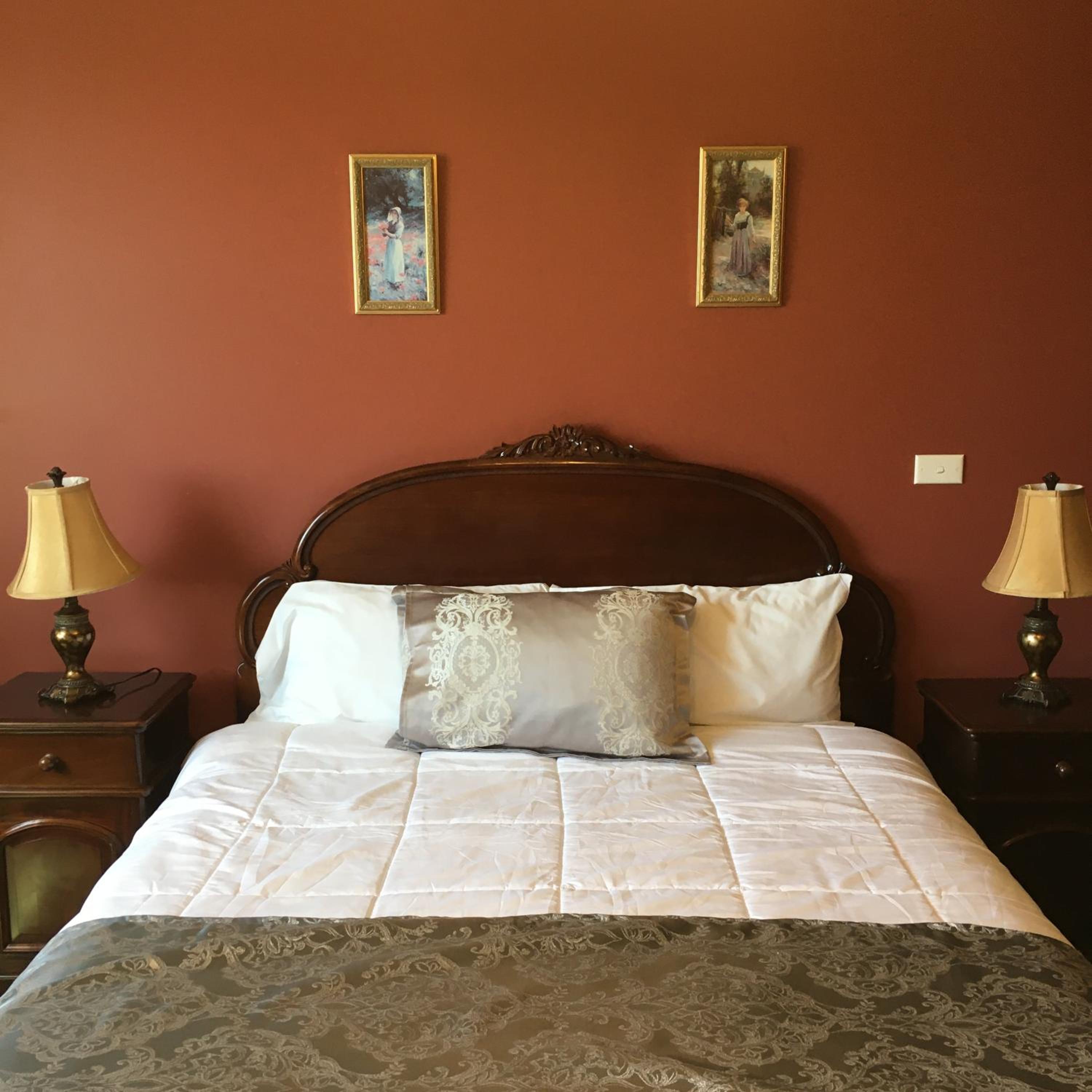 Deluxe Queen Room - Photo 5
