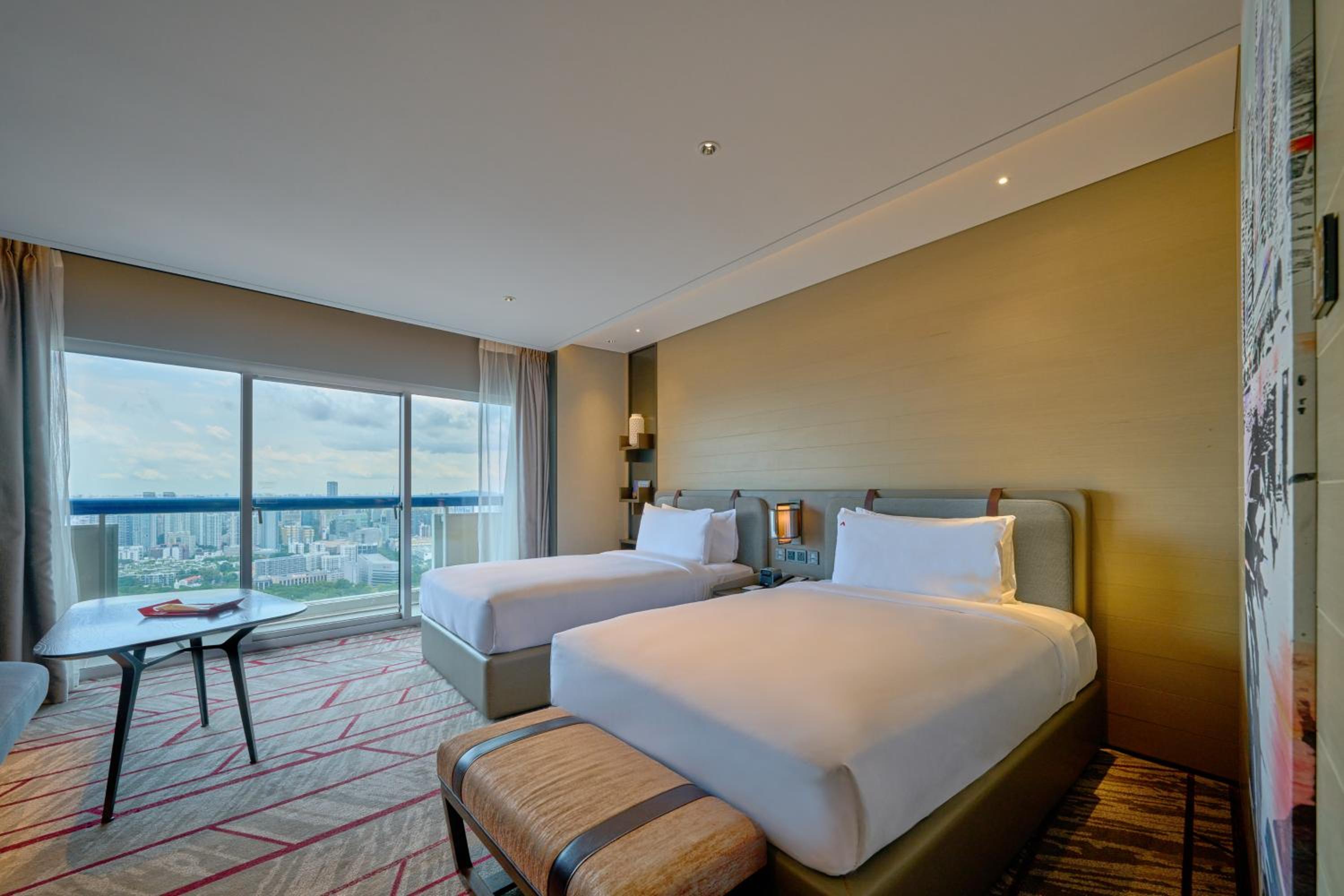 Premier, 2 Doubles, Balcony, City View Premier, 2 Doubles, Balcony, City View