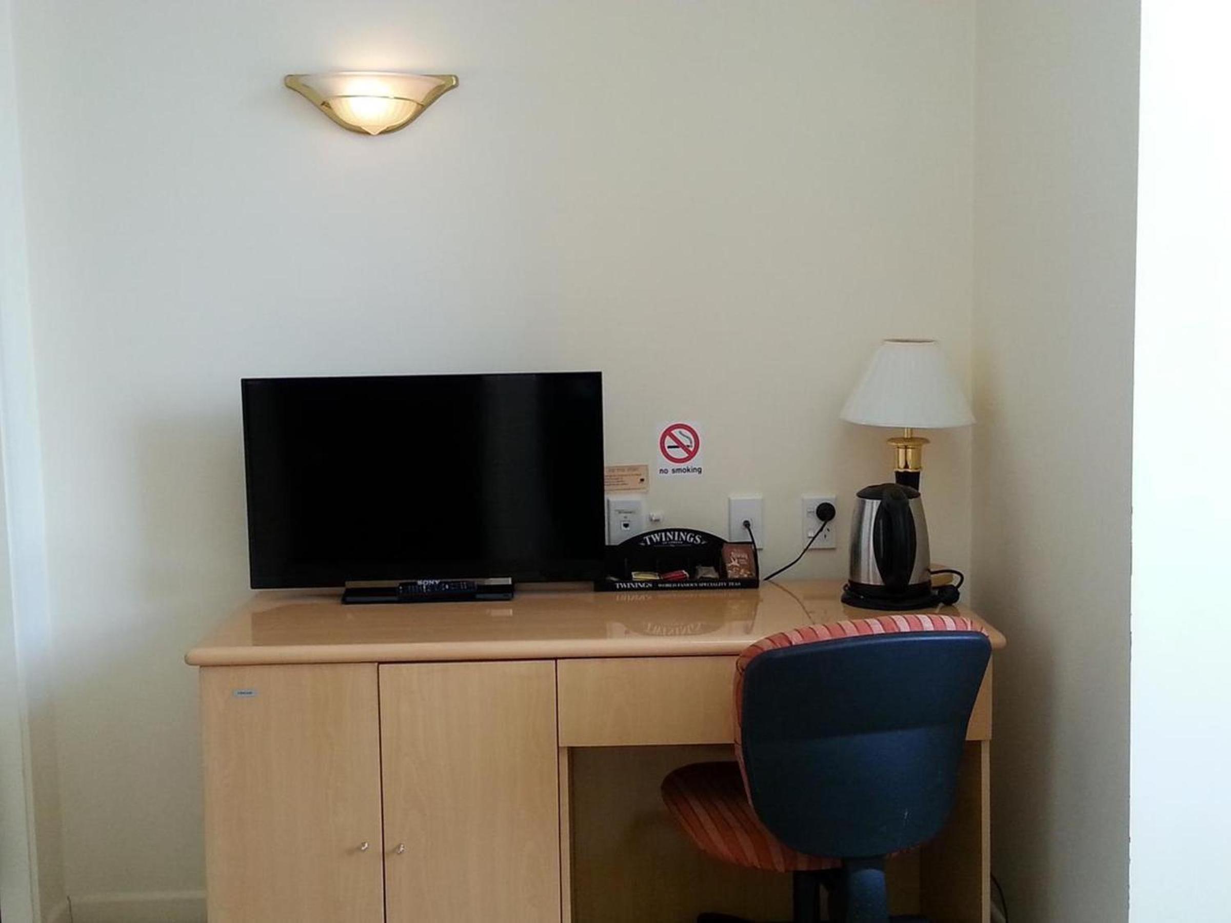 Single Room photo 2
