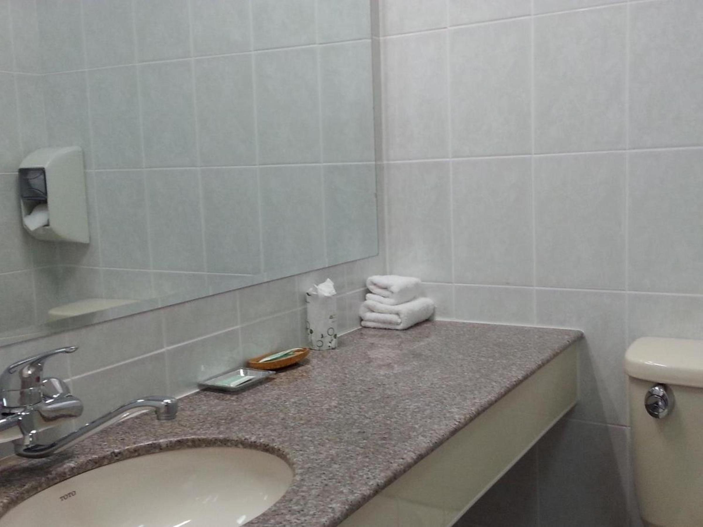 Standard Double Room - Photo 4