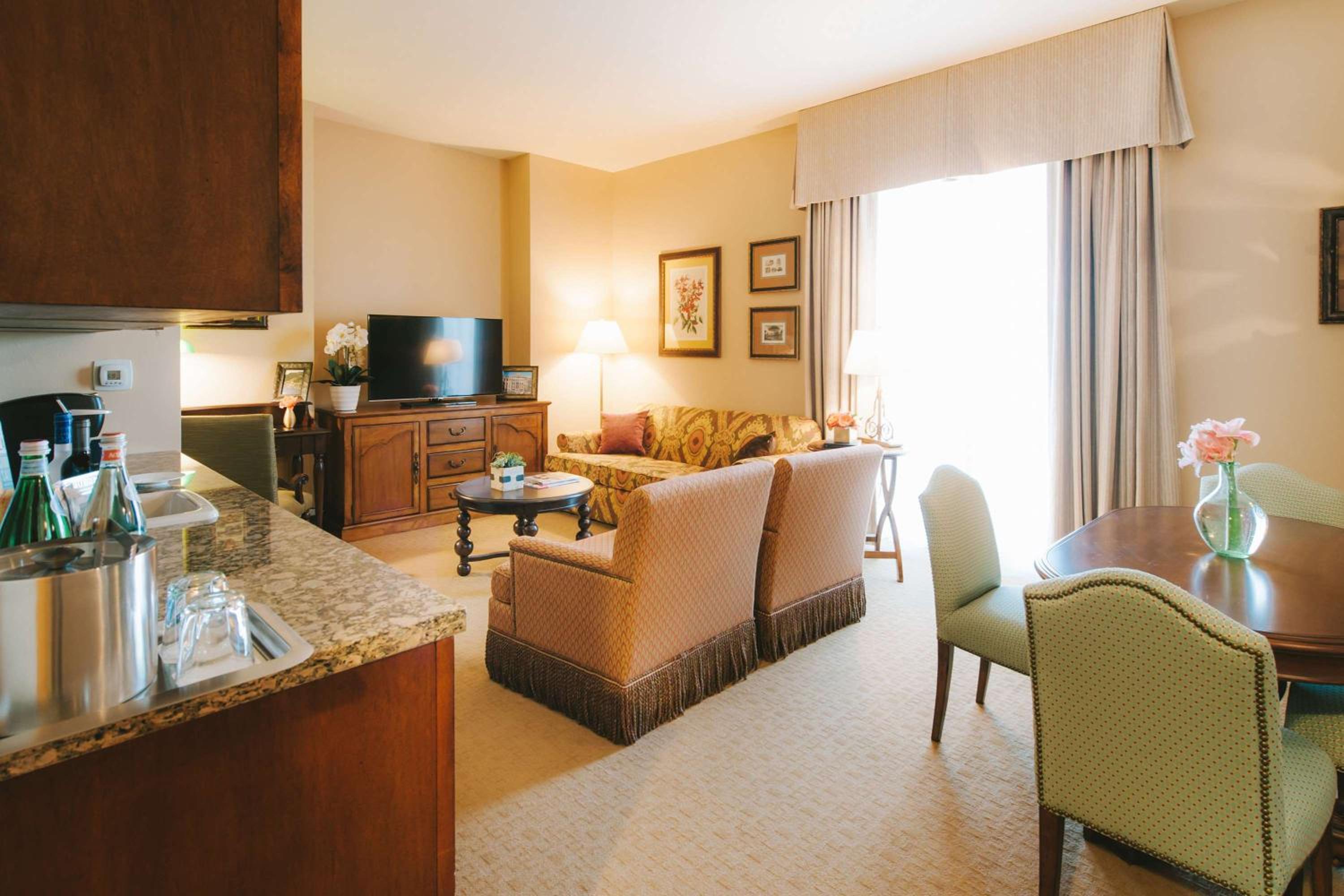 One Bedroom Sparrow Suite