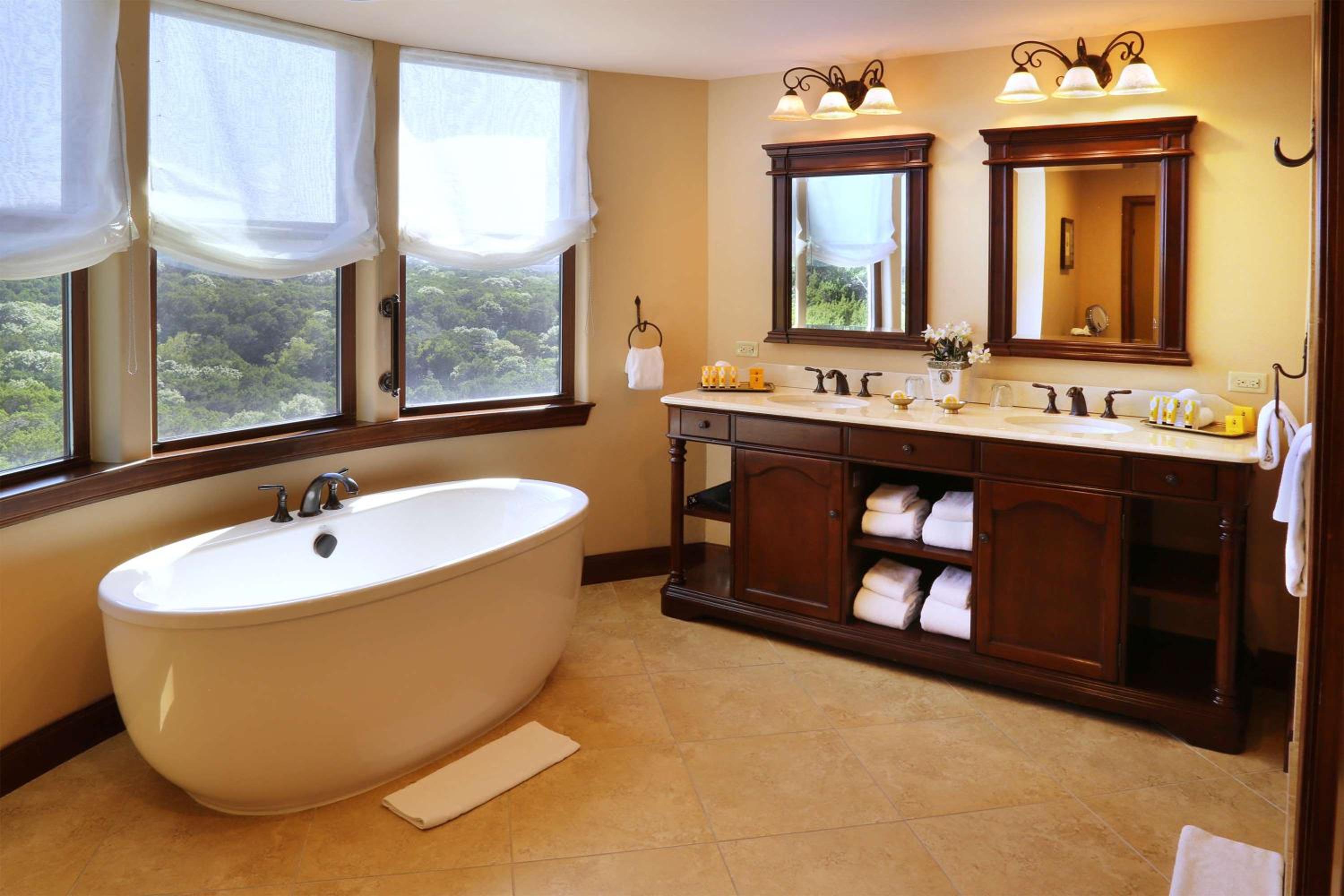 One Bedroom Sparrow Suite