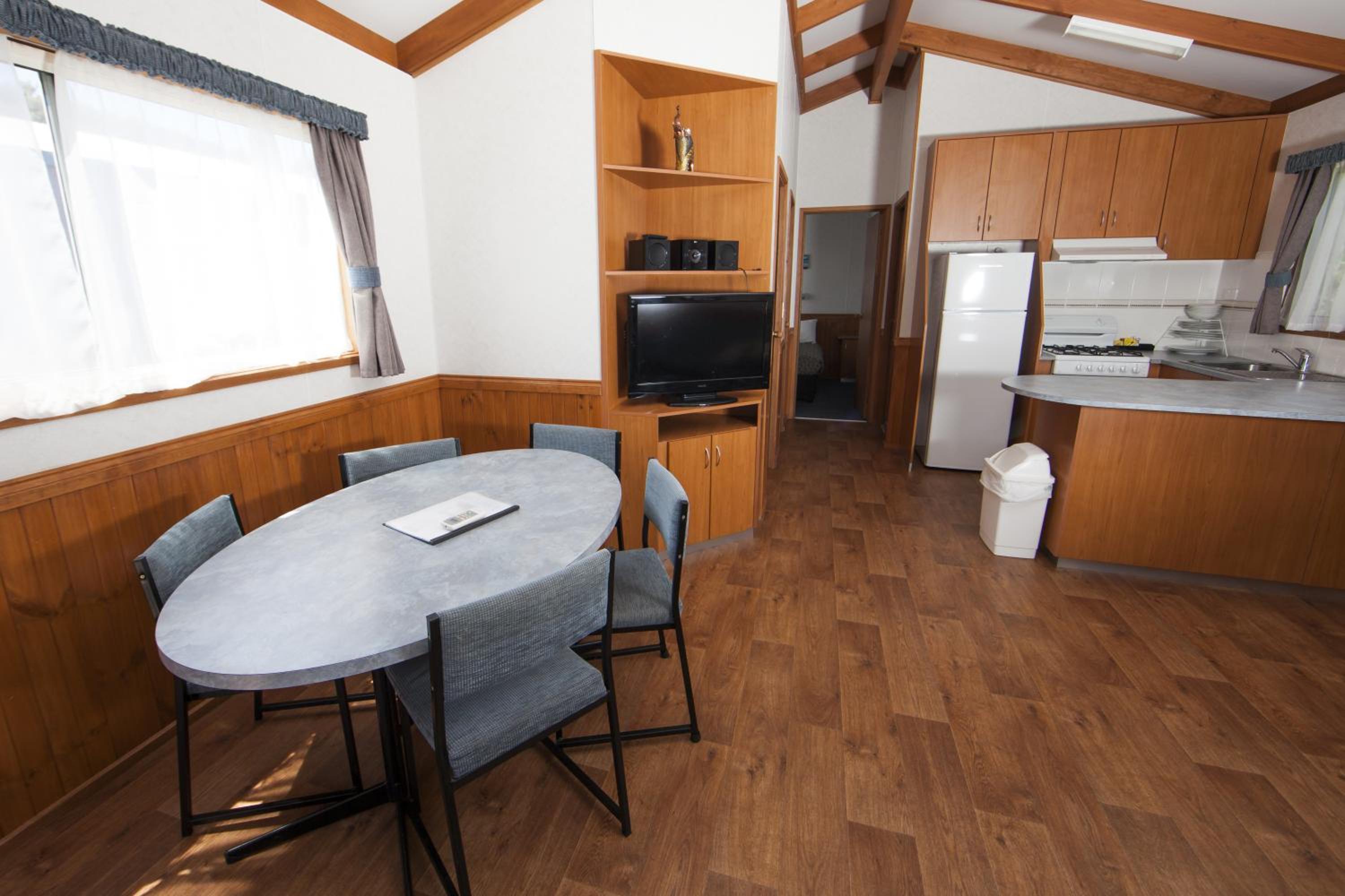 Superior Two-Bedroom Villa with Garden View - Photo 4