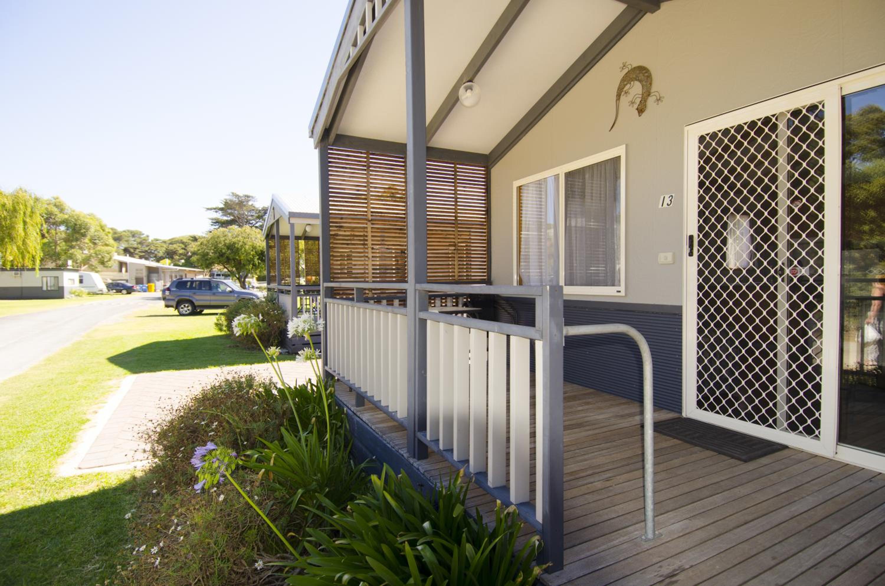 Superior Two-Bedroom Villa with Garden View - Photo 5