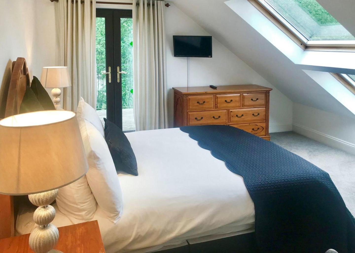 Five-Bedroom Holiday Home