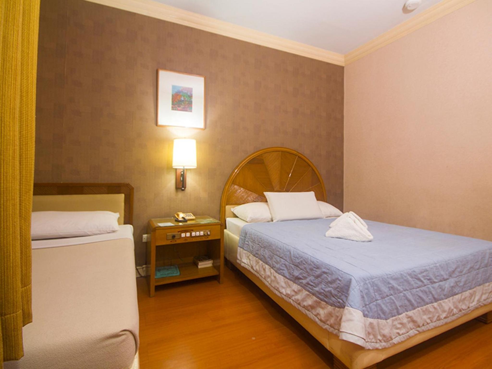 Superior Triple Room photo 3