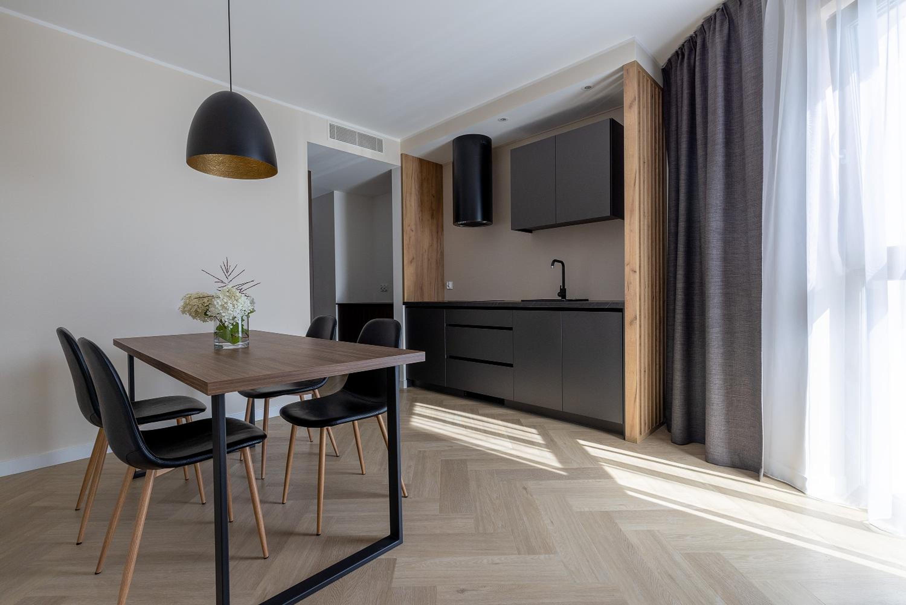 Two-Bedroom Apartment - Photo 2