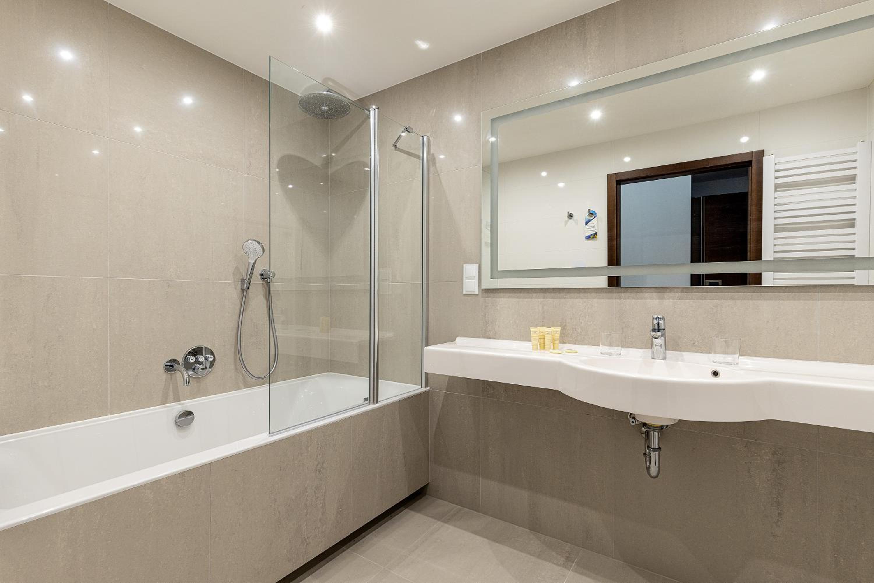 Two-Bedroom Apartment - Photo 3