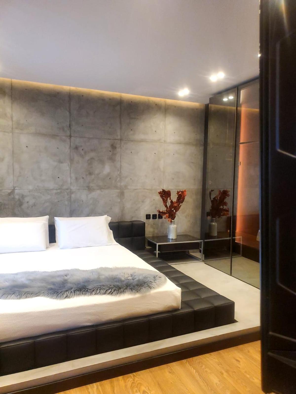 King Suite