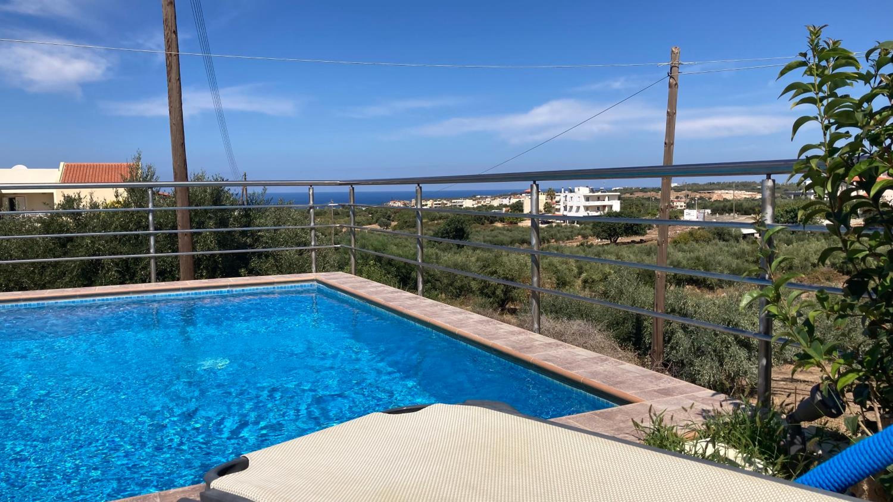 Three-Bedroom Villa with Private Pool - Photo 16