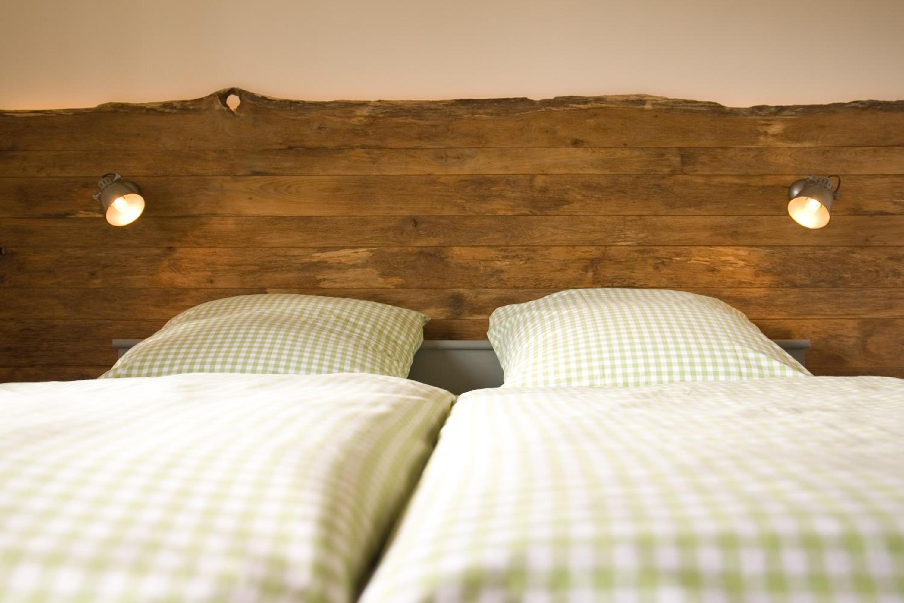Double Room with Balcony - Photo 11