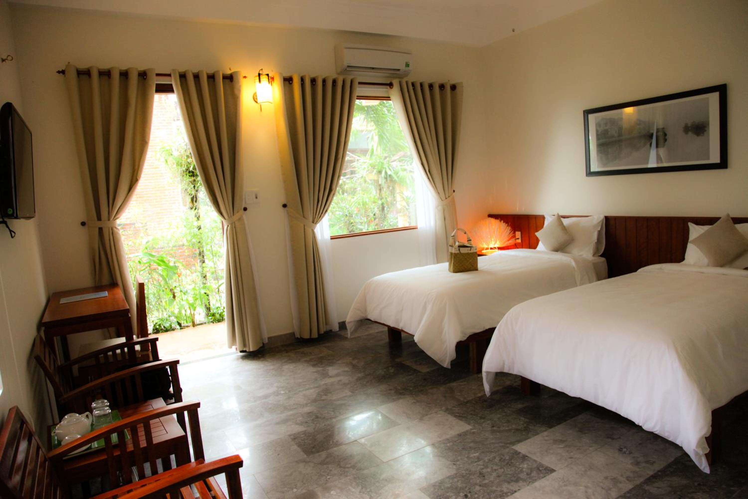 Deluxe Double or Twin Room with Garden View photo 2