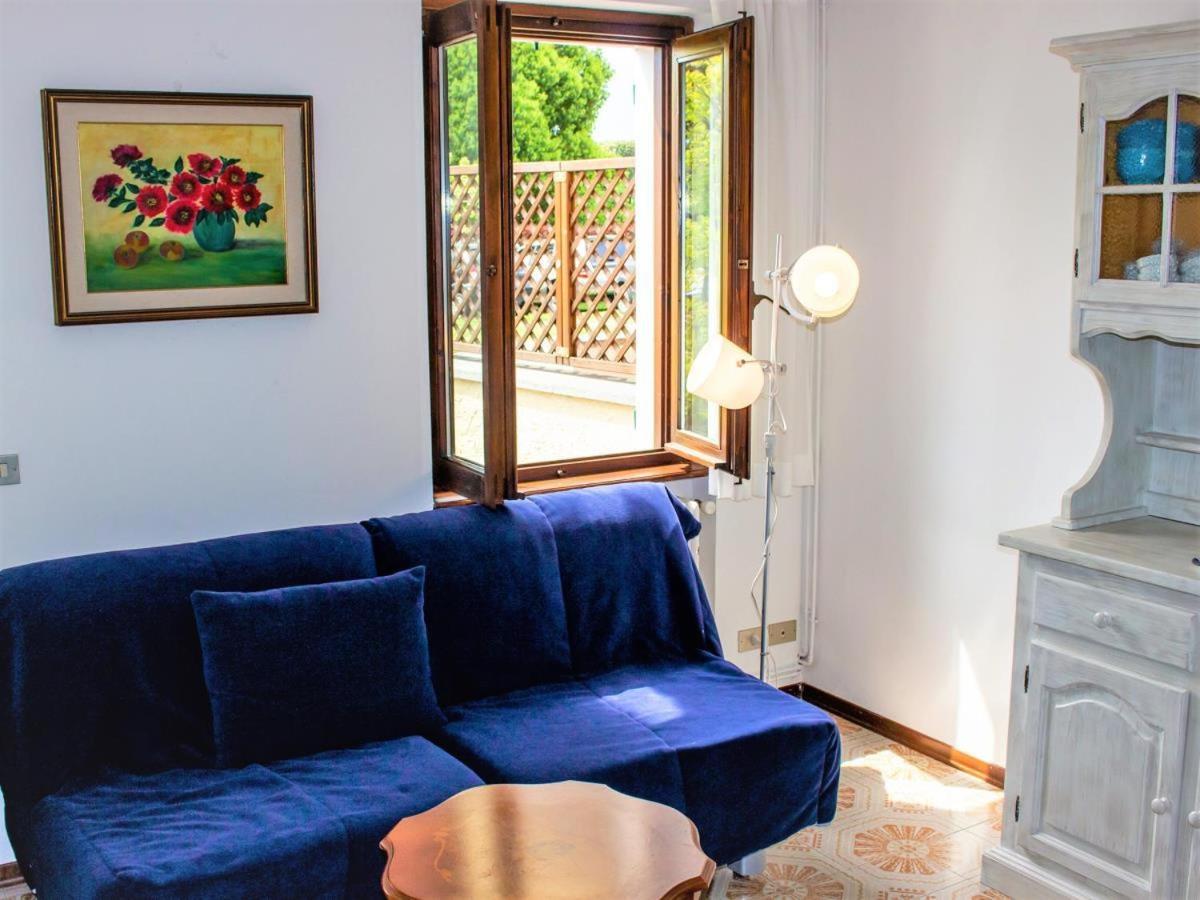 Apartment with Lake View photo 1