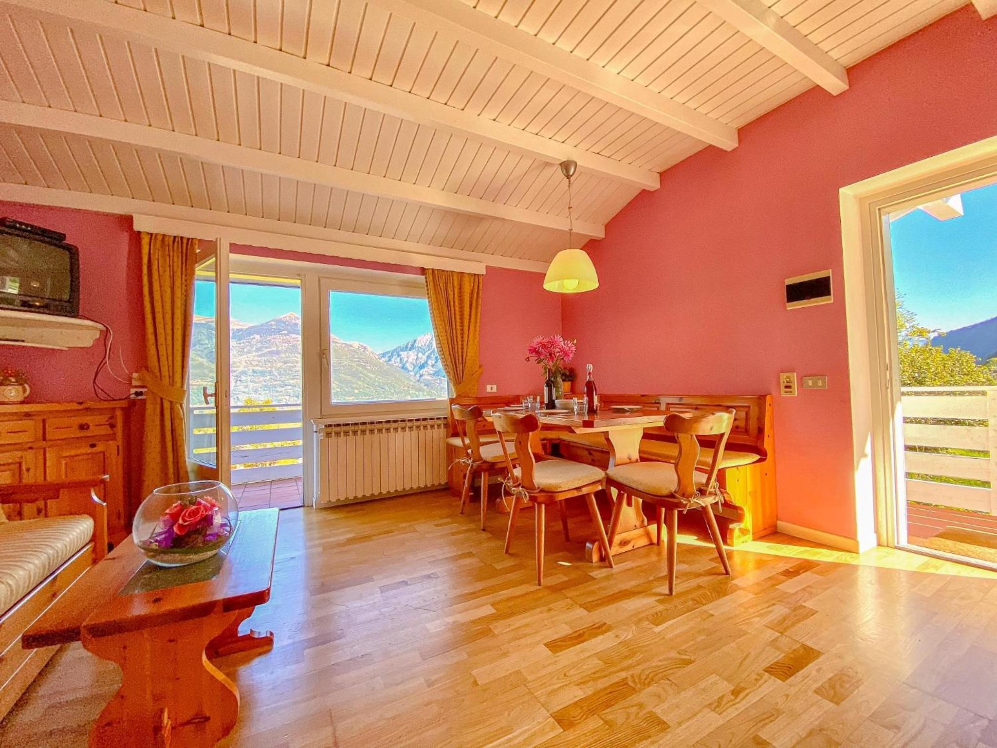 Apartment with Lake View
