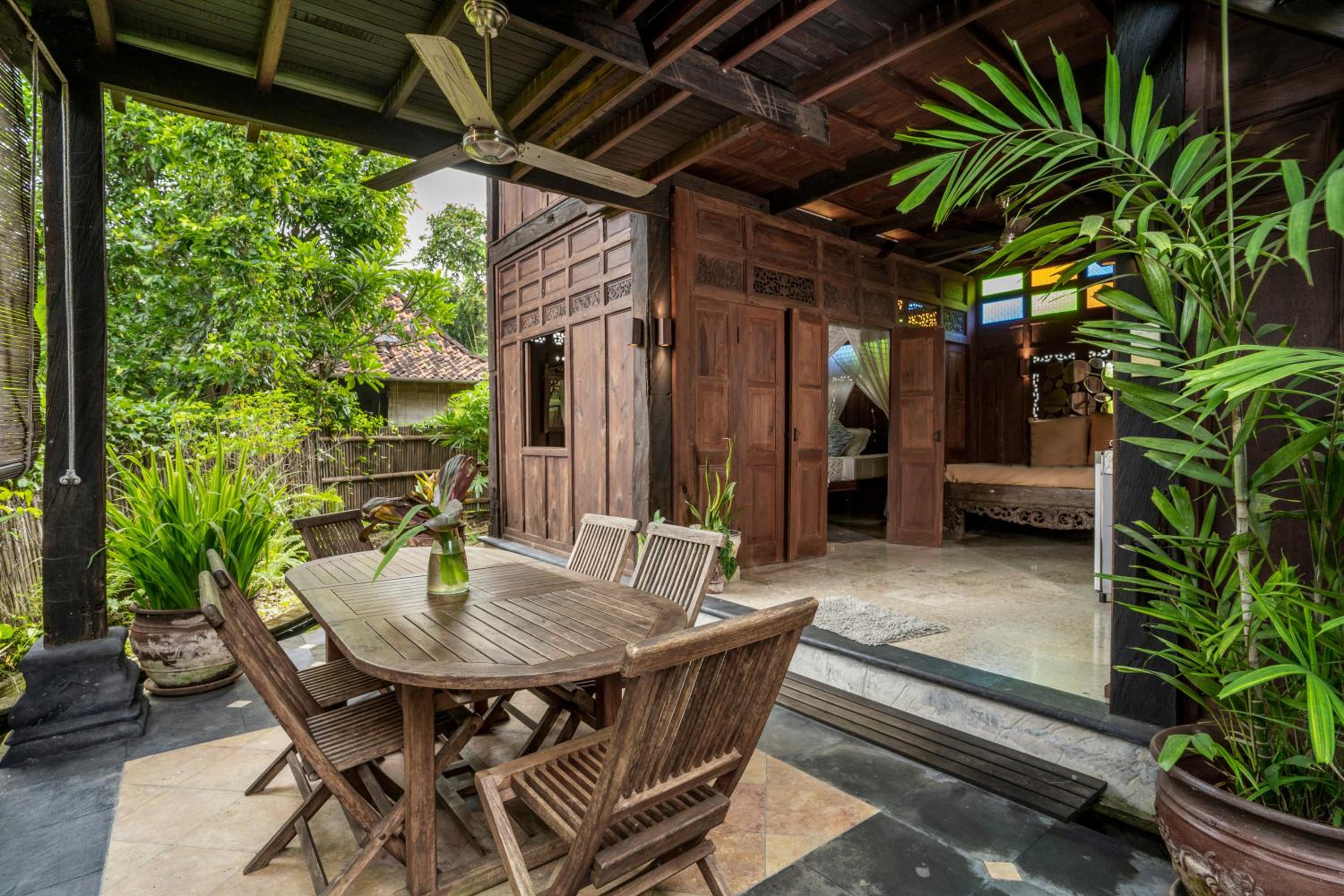 Three-Bedroom Bungalow - Photo 7