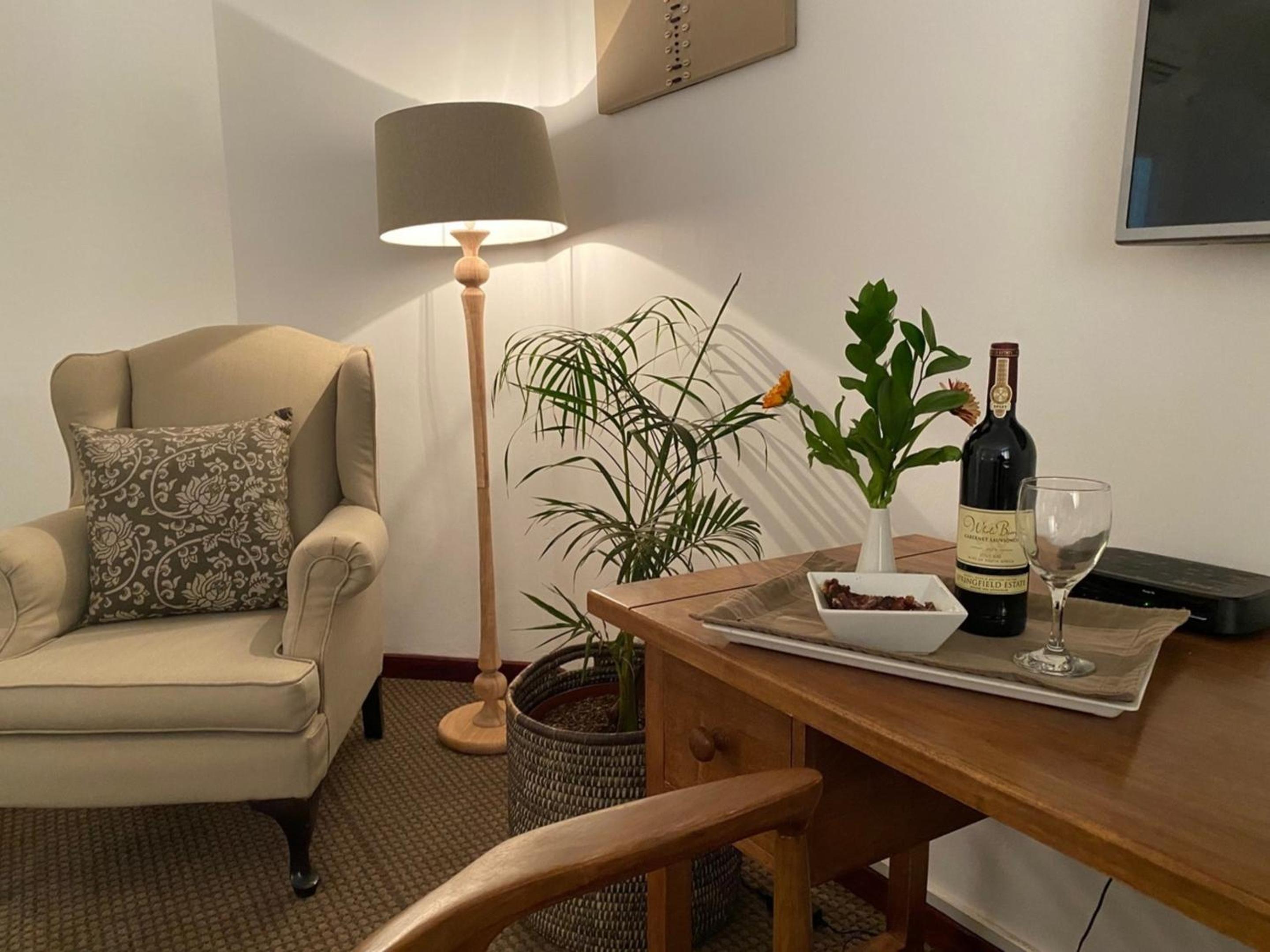 King Room with Garden View photo 3