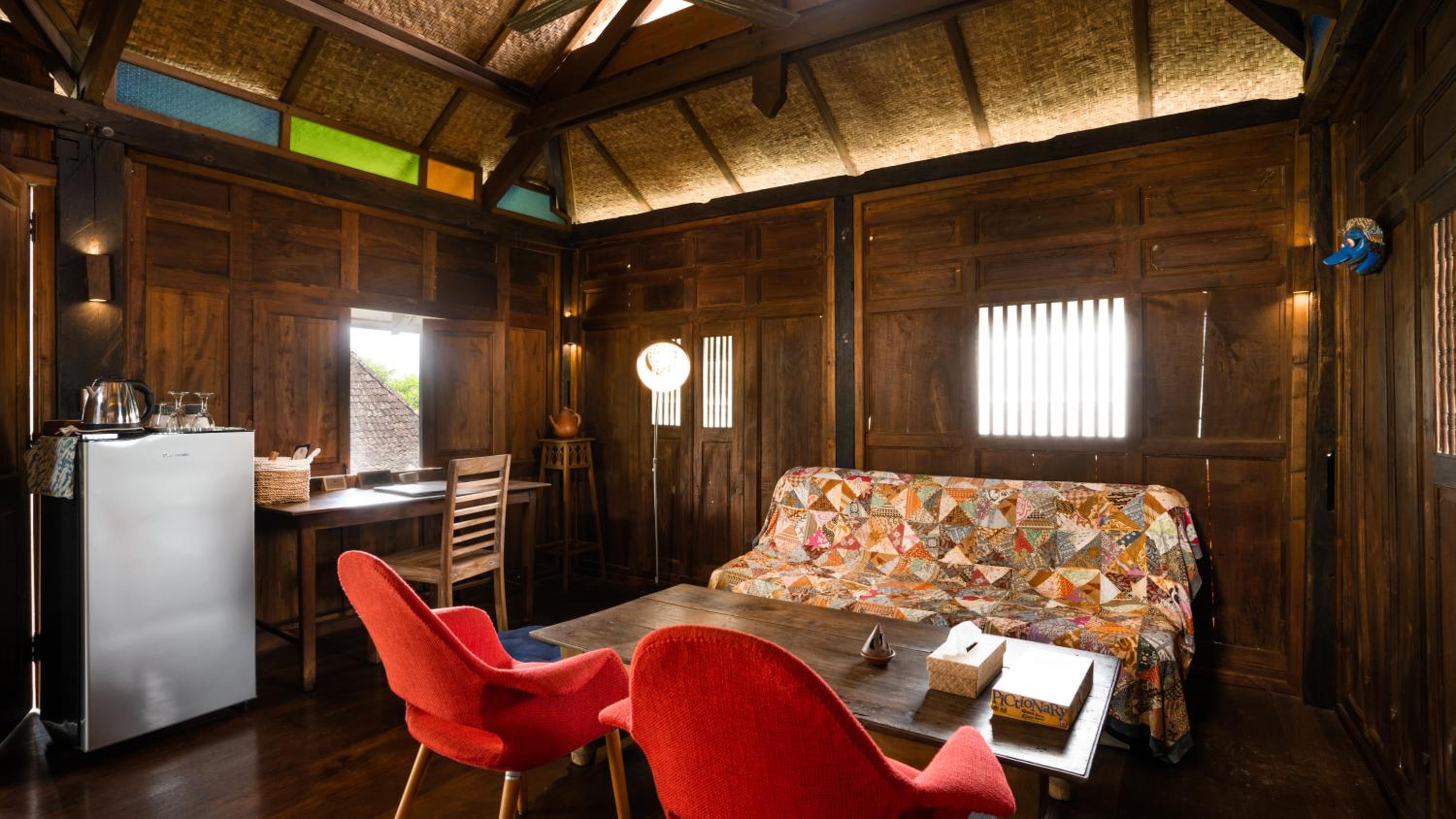 Three-Bedroom Bungalow - Photo 3