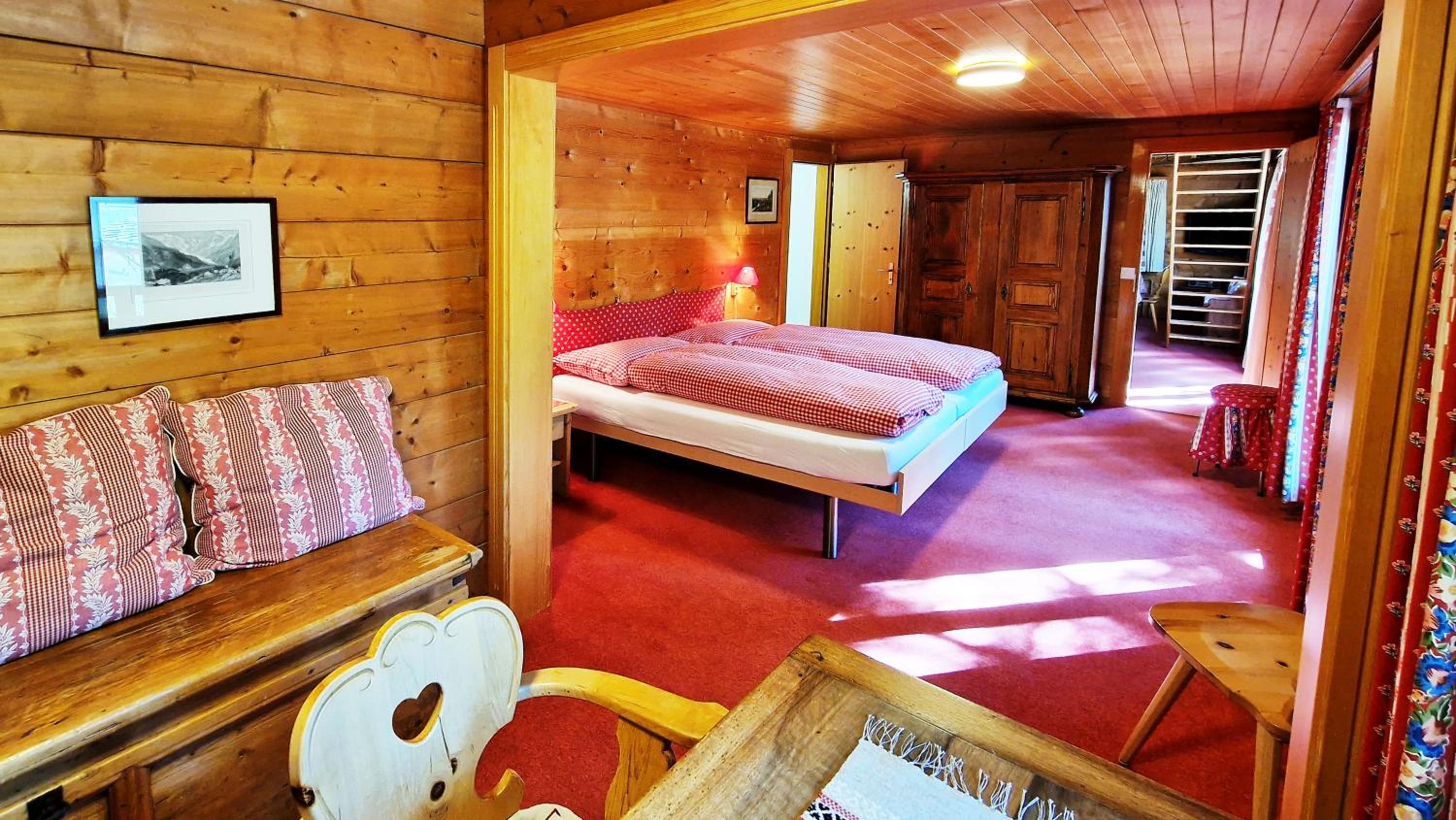 Three-Bedroom Chalet photo 1