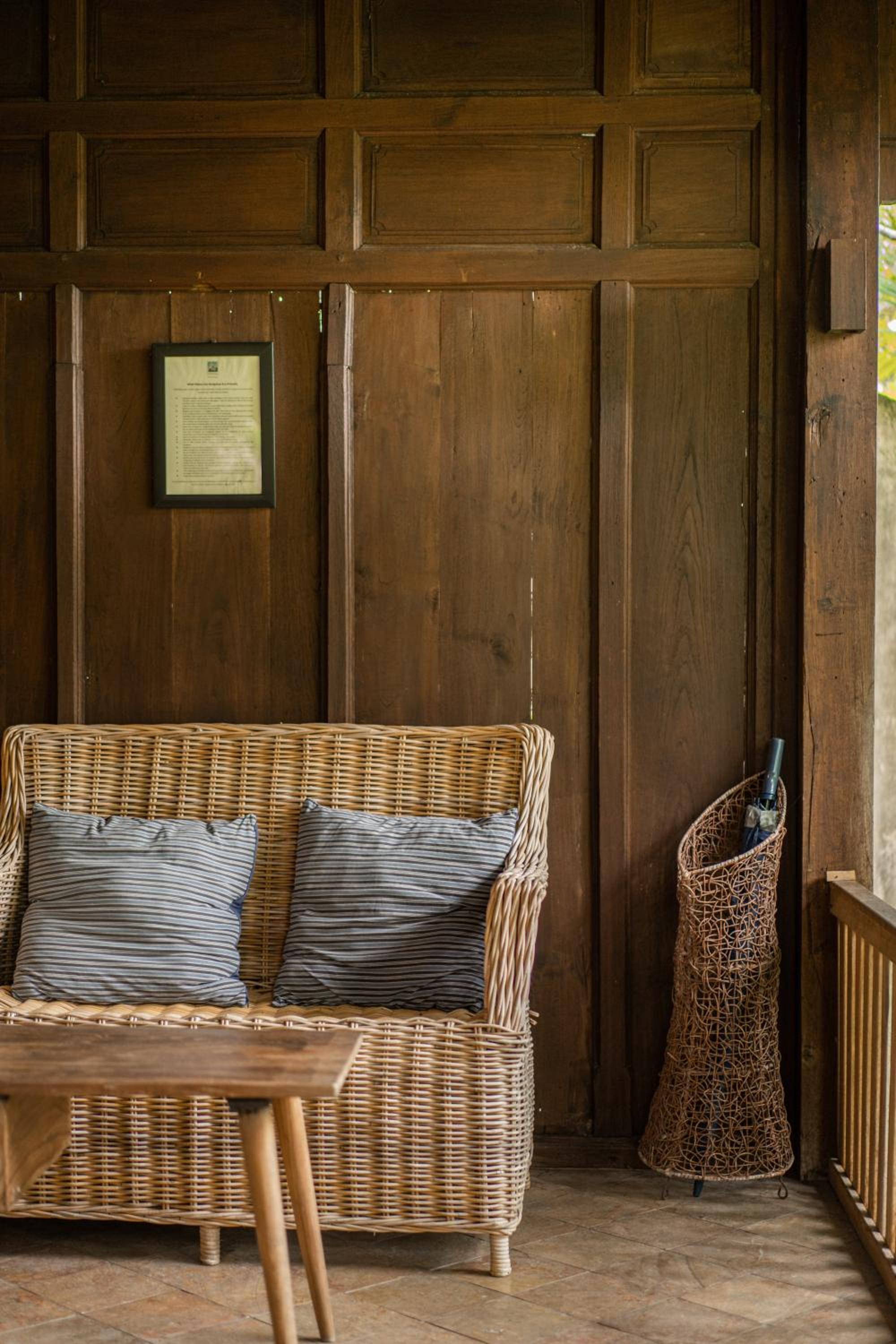 Deluxe Bungalow with Garden View - Photo 9