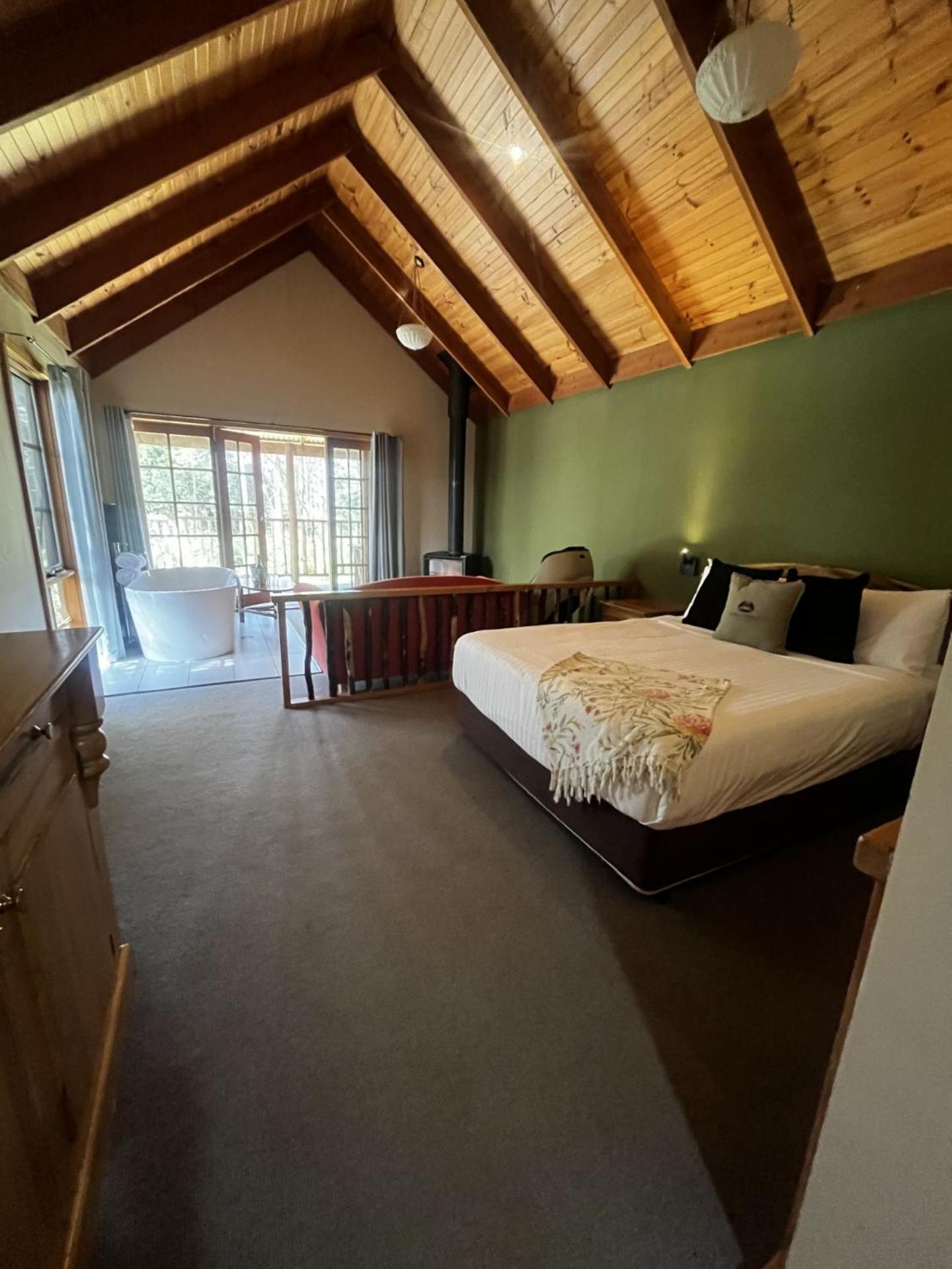 Superior Chalet photo 2