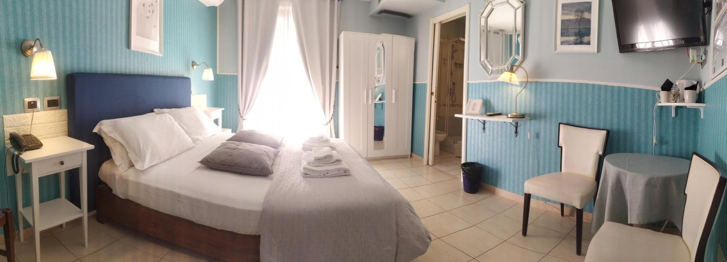 King Room With Balcony
