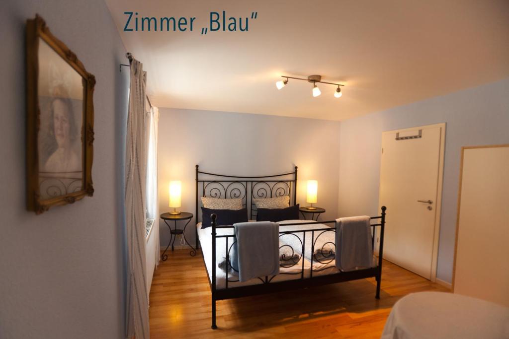 Double Room with Private Bathroom photo 1