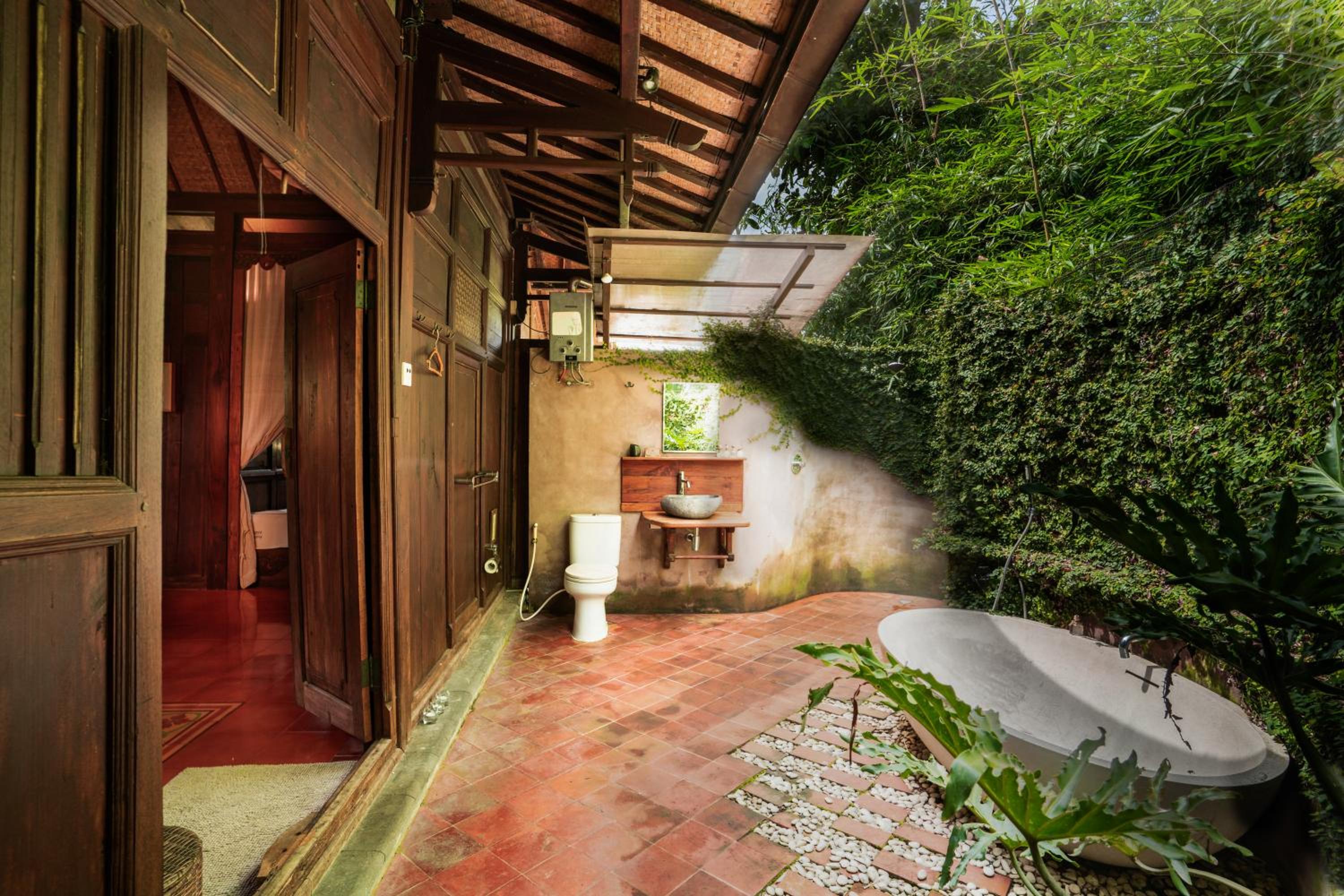 Deluxe Bungalow with Garden View - Photo 24