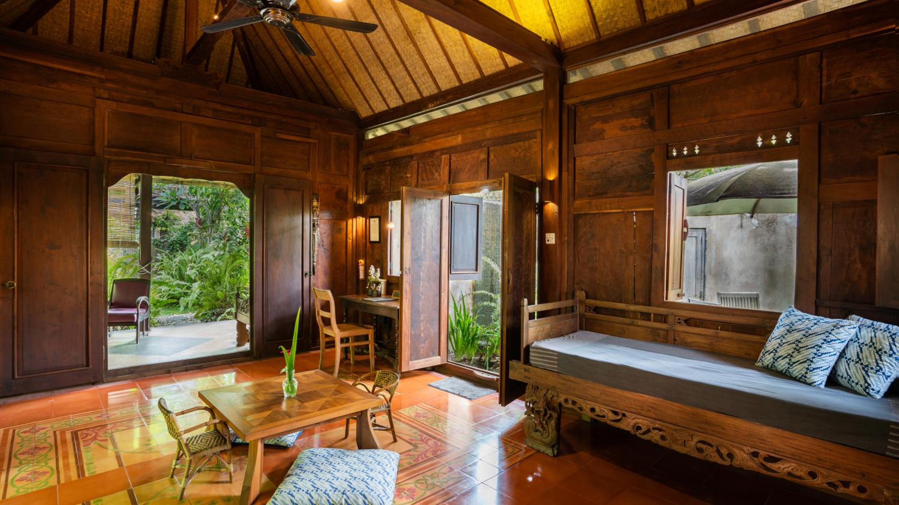 Deluxe Bungalow with Garden View - Photo 23