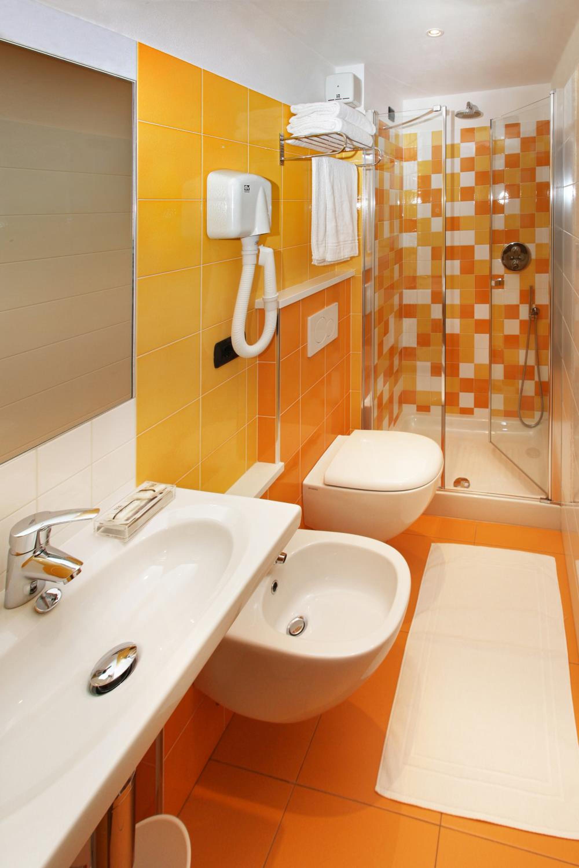 Double or Twin Room photo 2