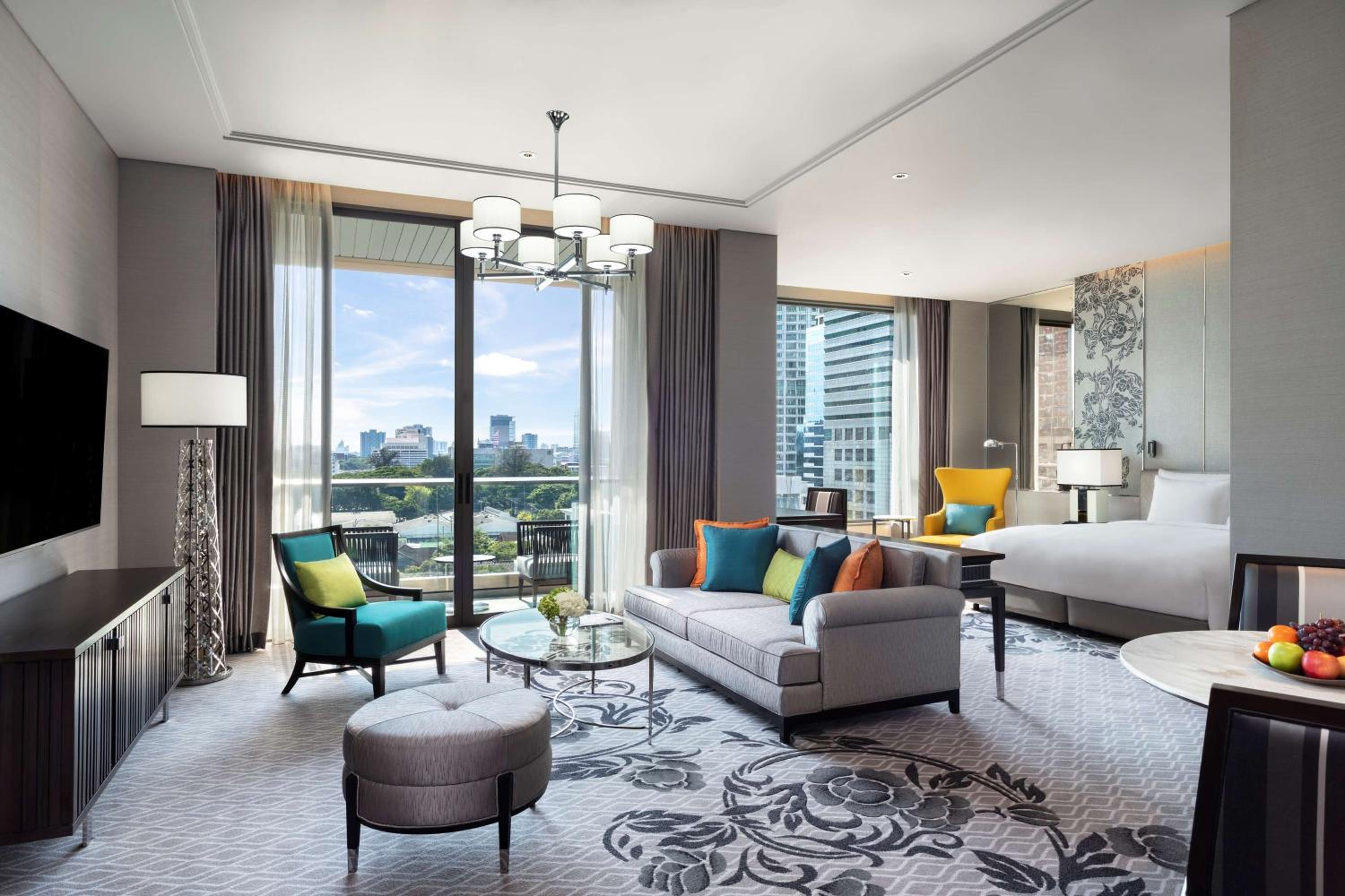 Grand Deluxe King Room