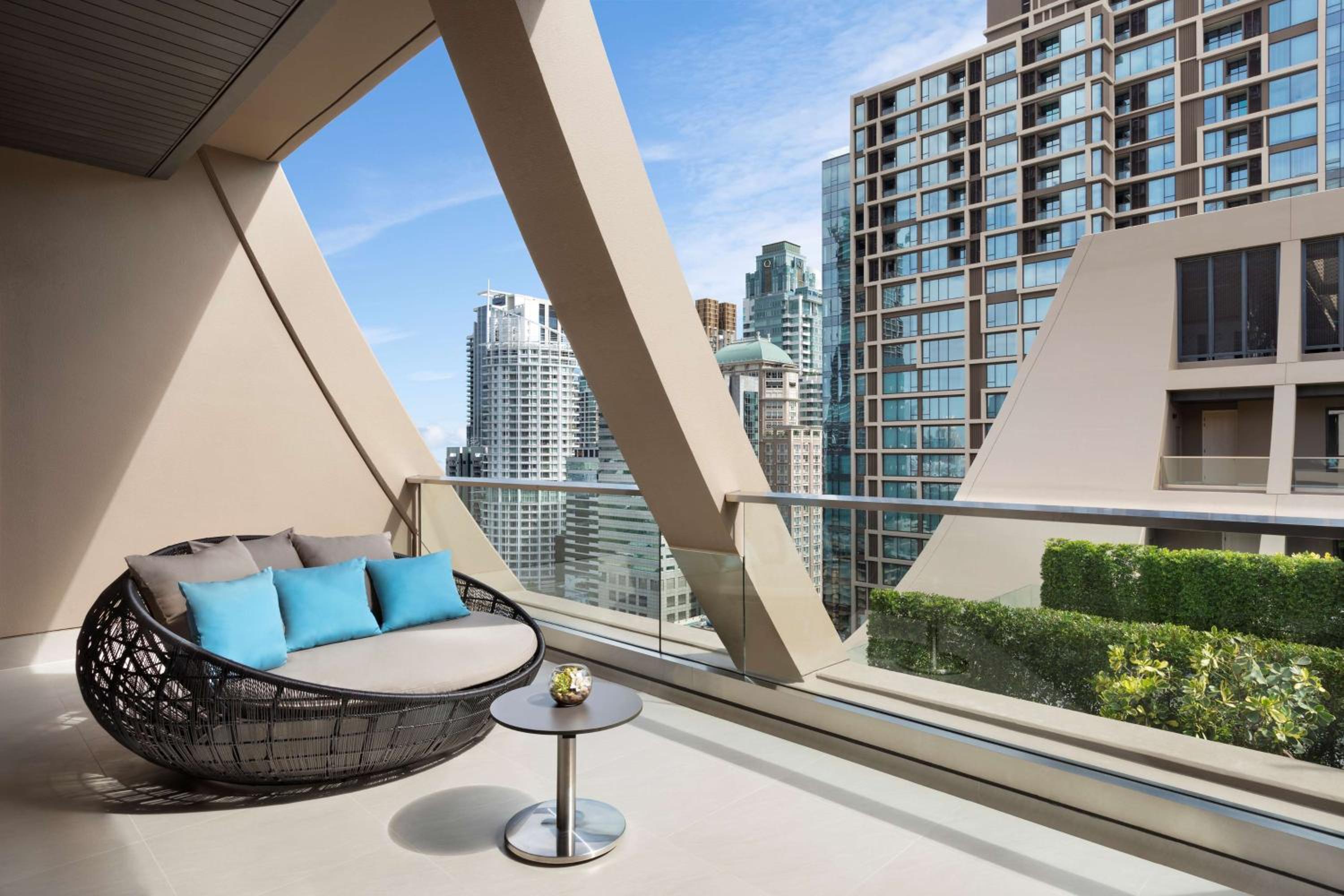 Sindhorn Presidential Suite photo 2