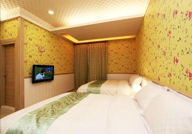 Quadruple Room photo 3