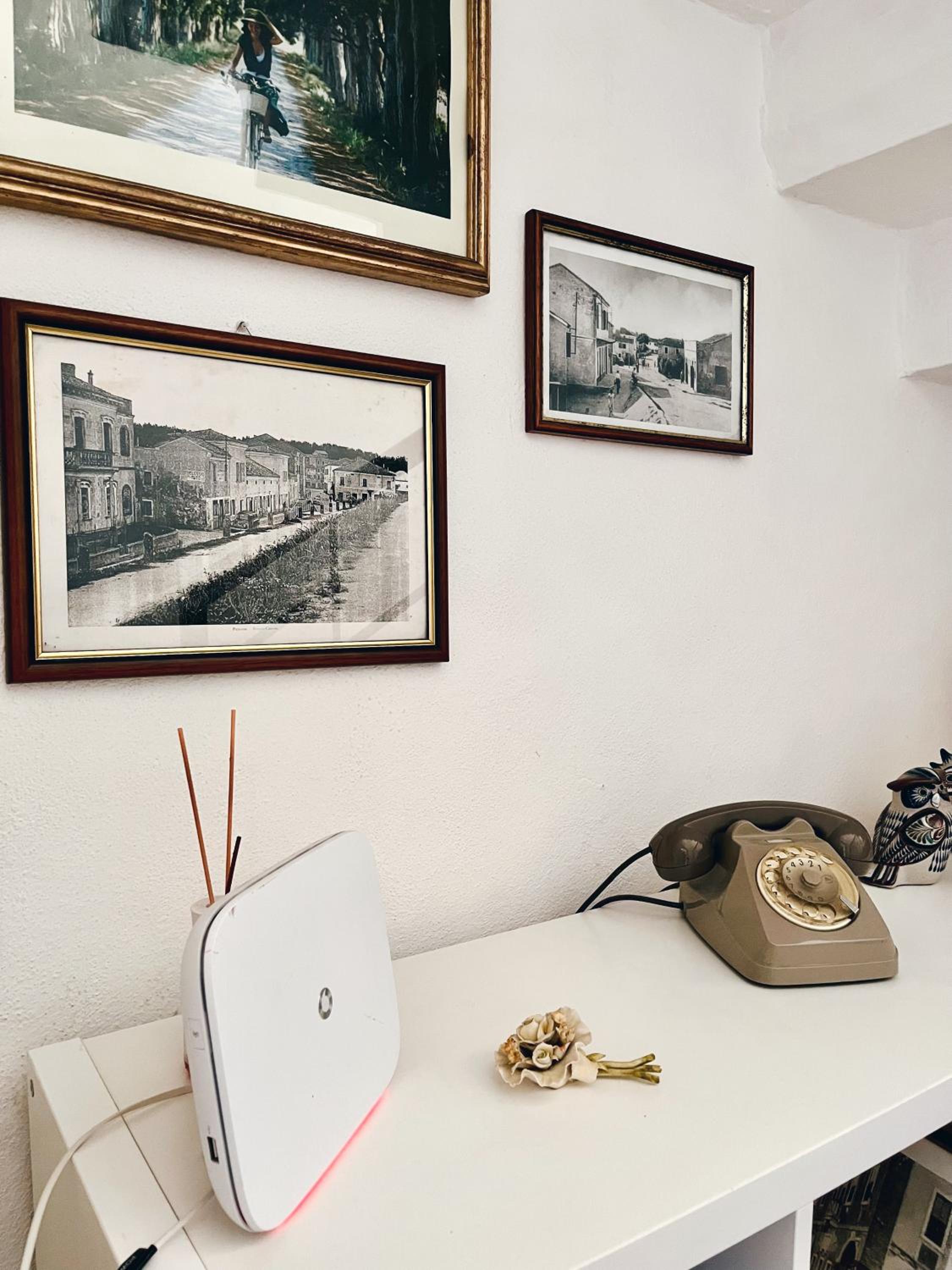 Two-Bedroom House - Photo 9