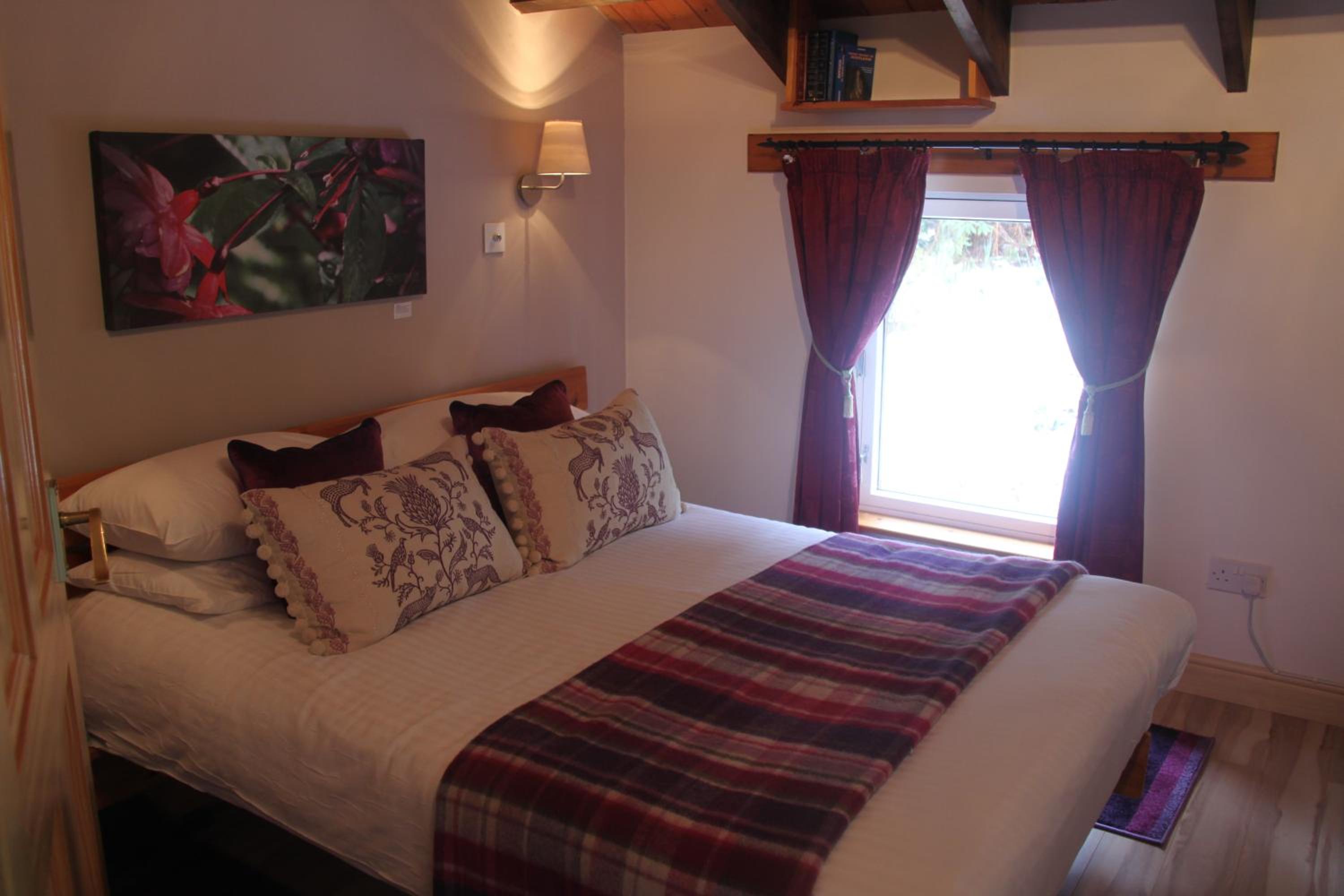 Three-Bedroom Chalet - Arkaig Lodge photo 2