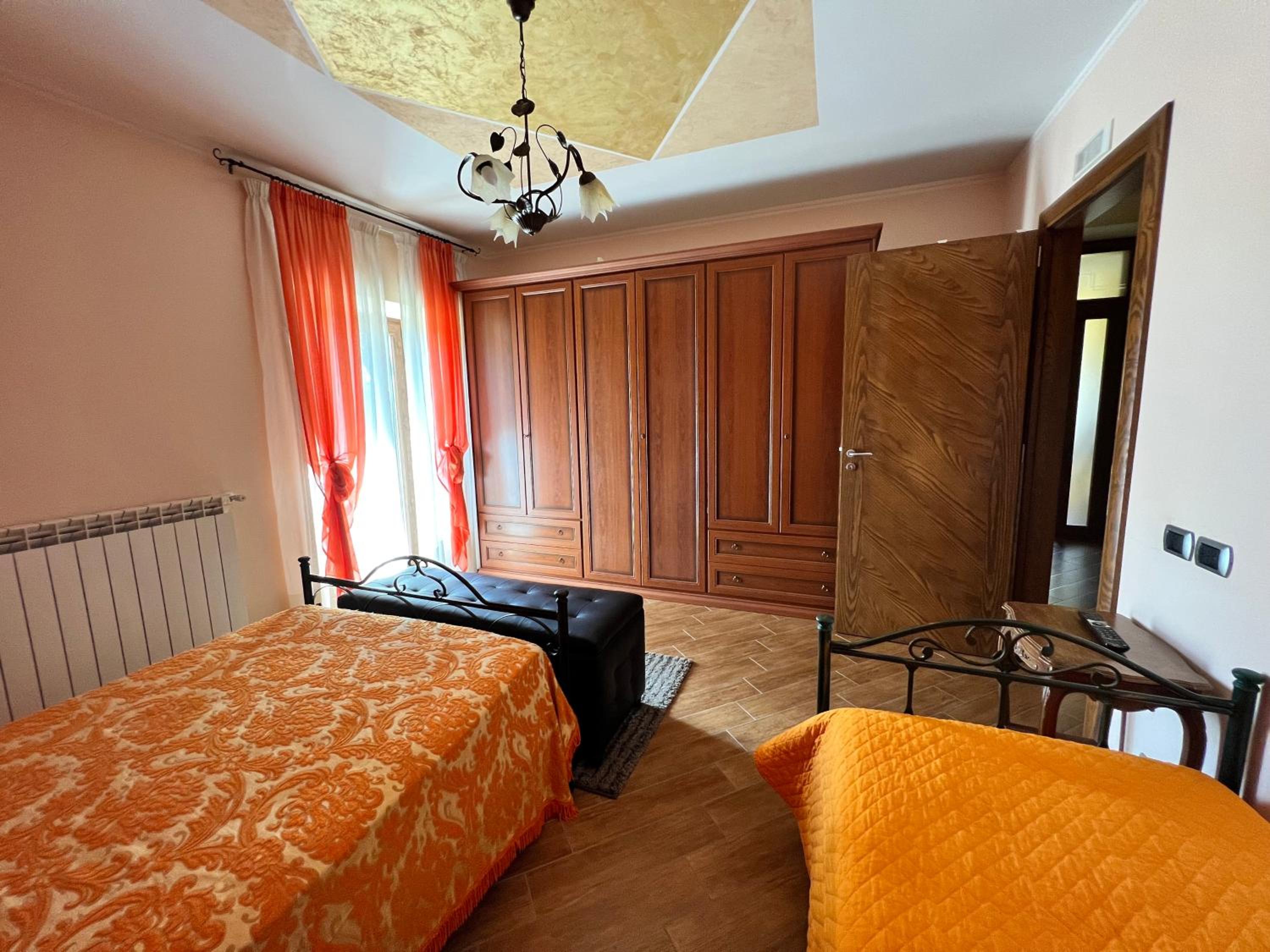 Triple Room - Photo 6