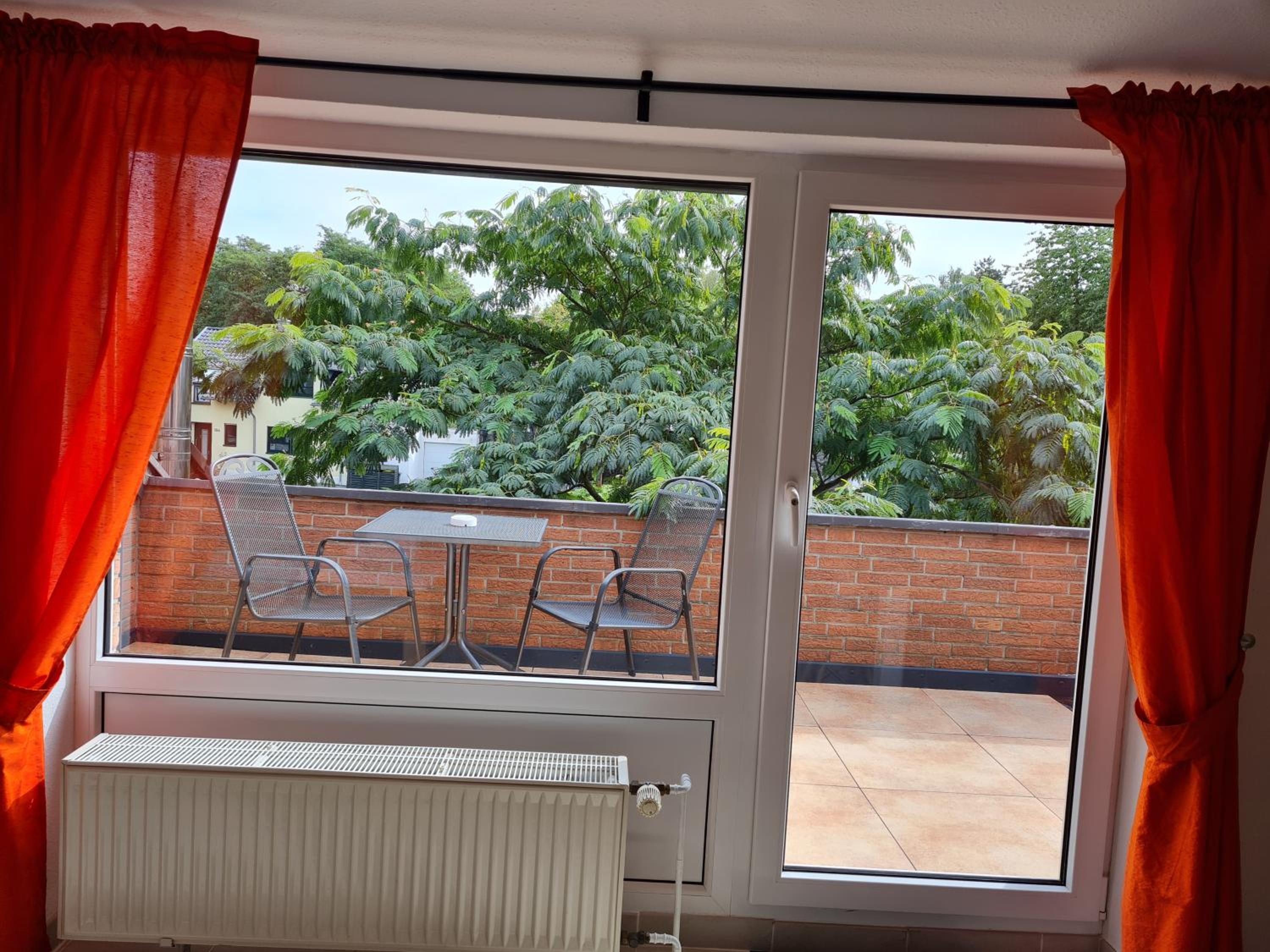Double Room with Shared Bathroom and Balcony photo 2