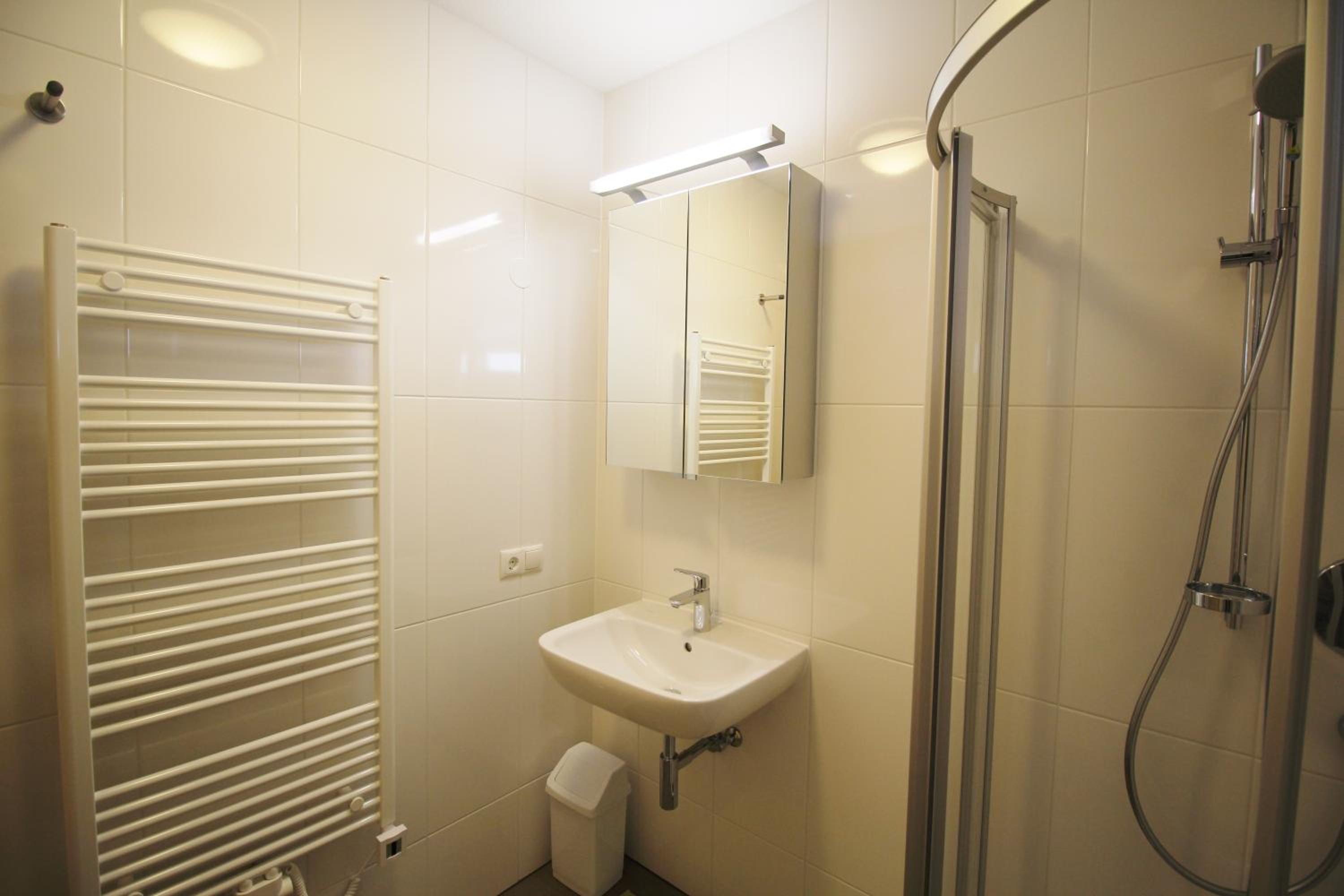 Apartment - Ground Floor photo 3