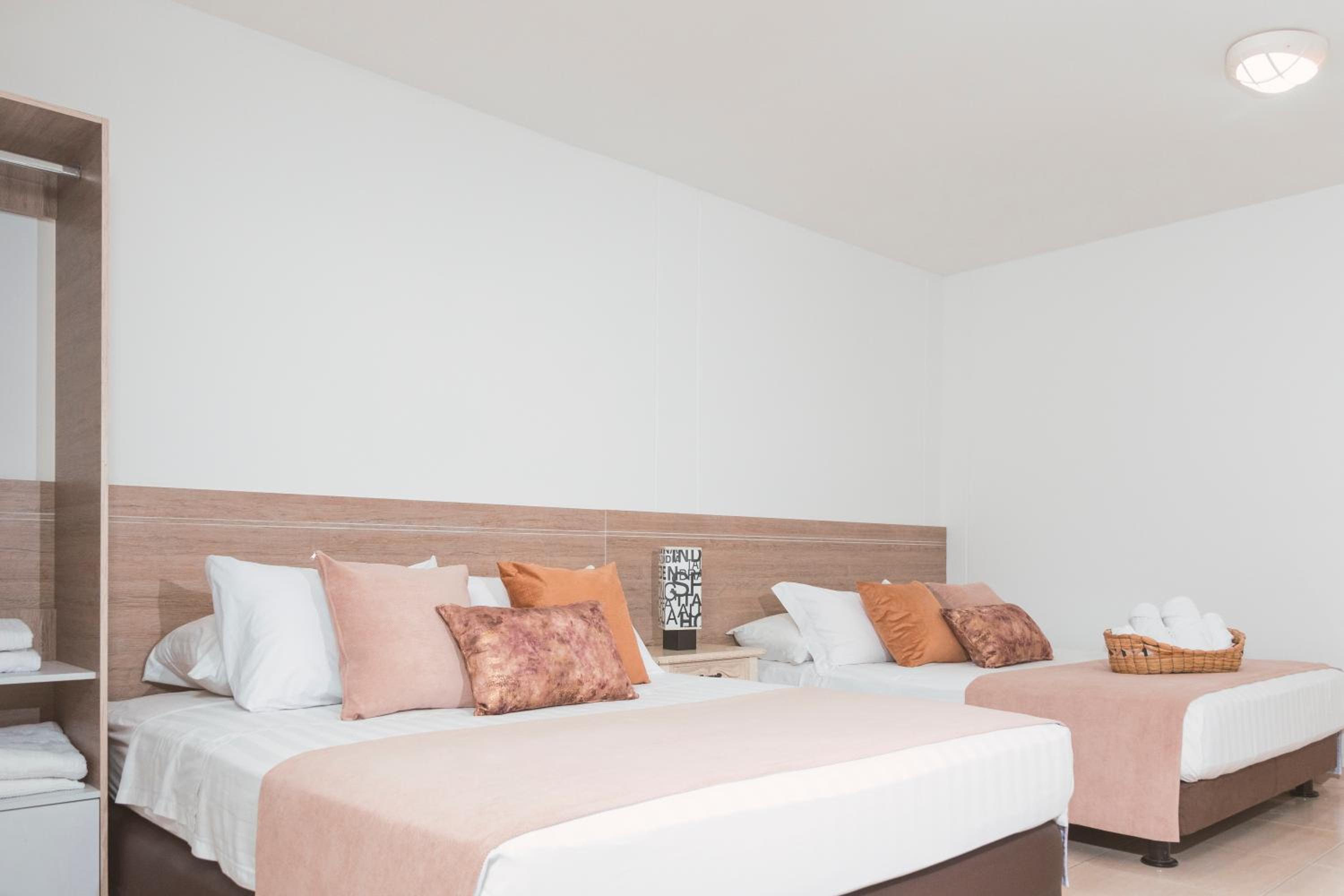 Deluxe Quadruple Room photo 3