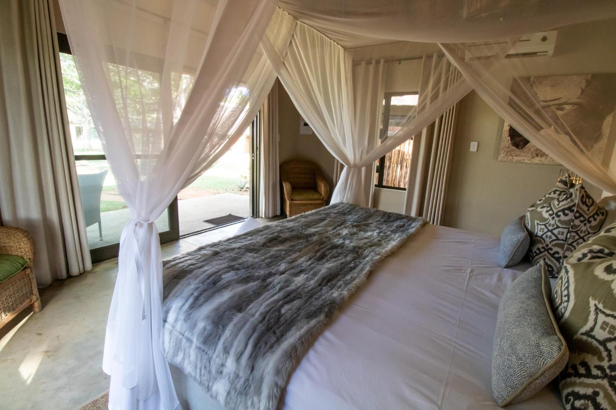 Twin/Double Room photo 3