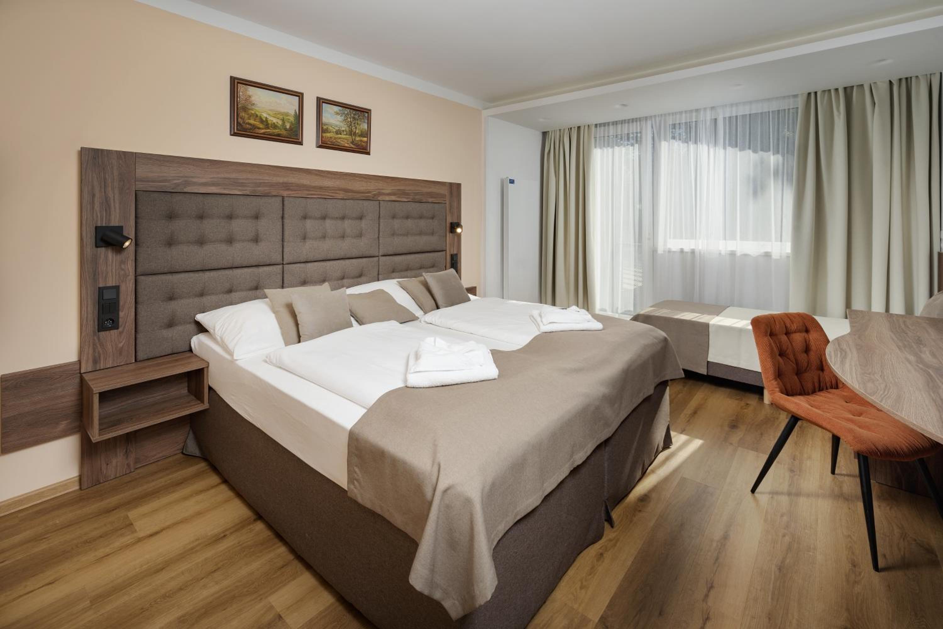 Comfort Double Room with Balcony - Photo 1