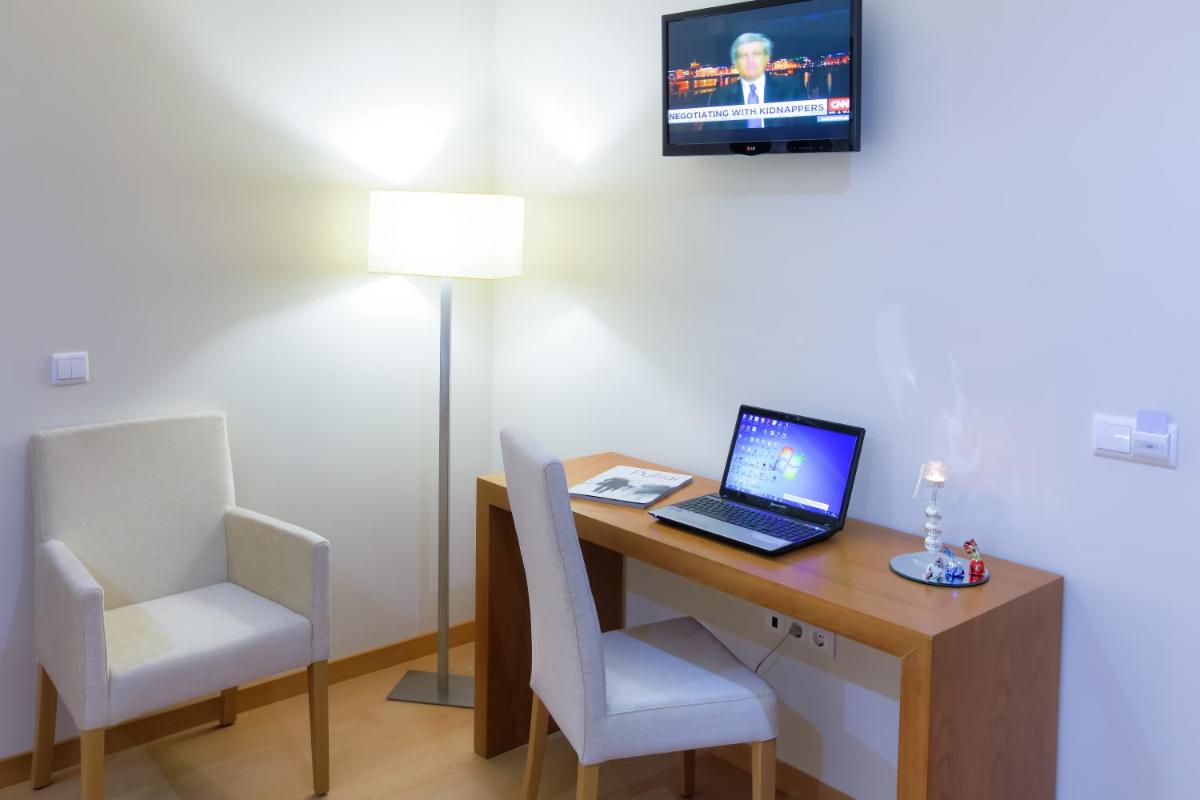 Double Room with Private Bathroom photo 1