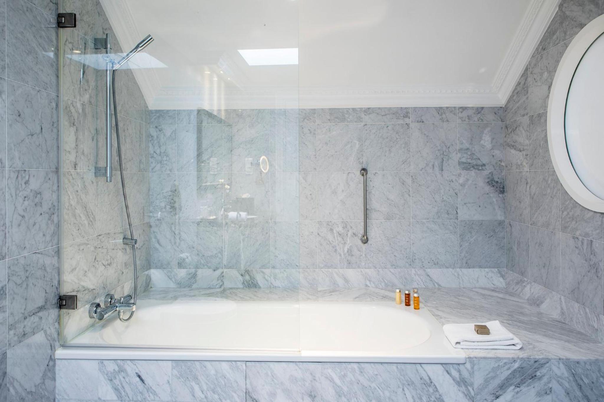 Prestige Suite - Photo 6