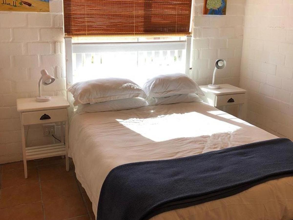 One-Bedroom Apartment - Photo 1