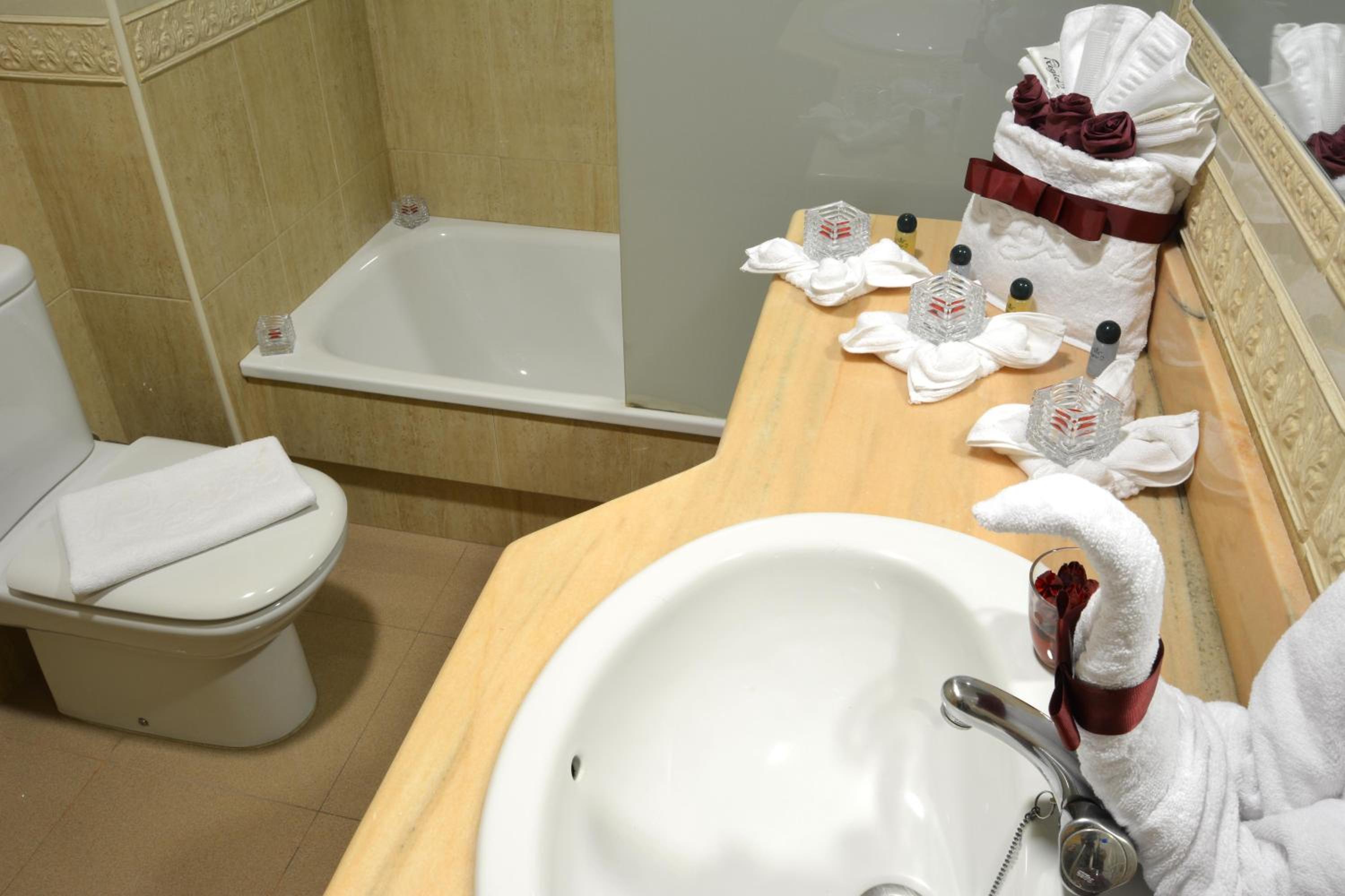 Double Room - Photo 6