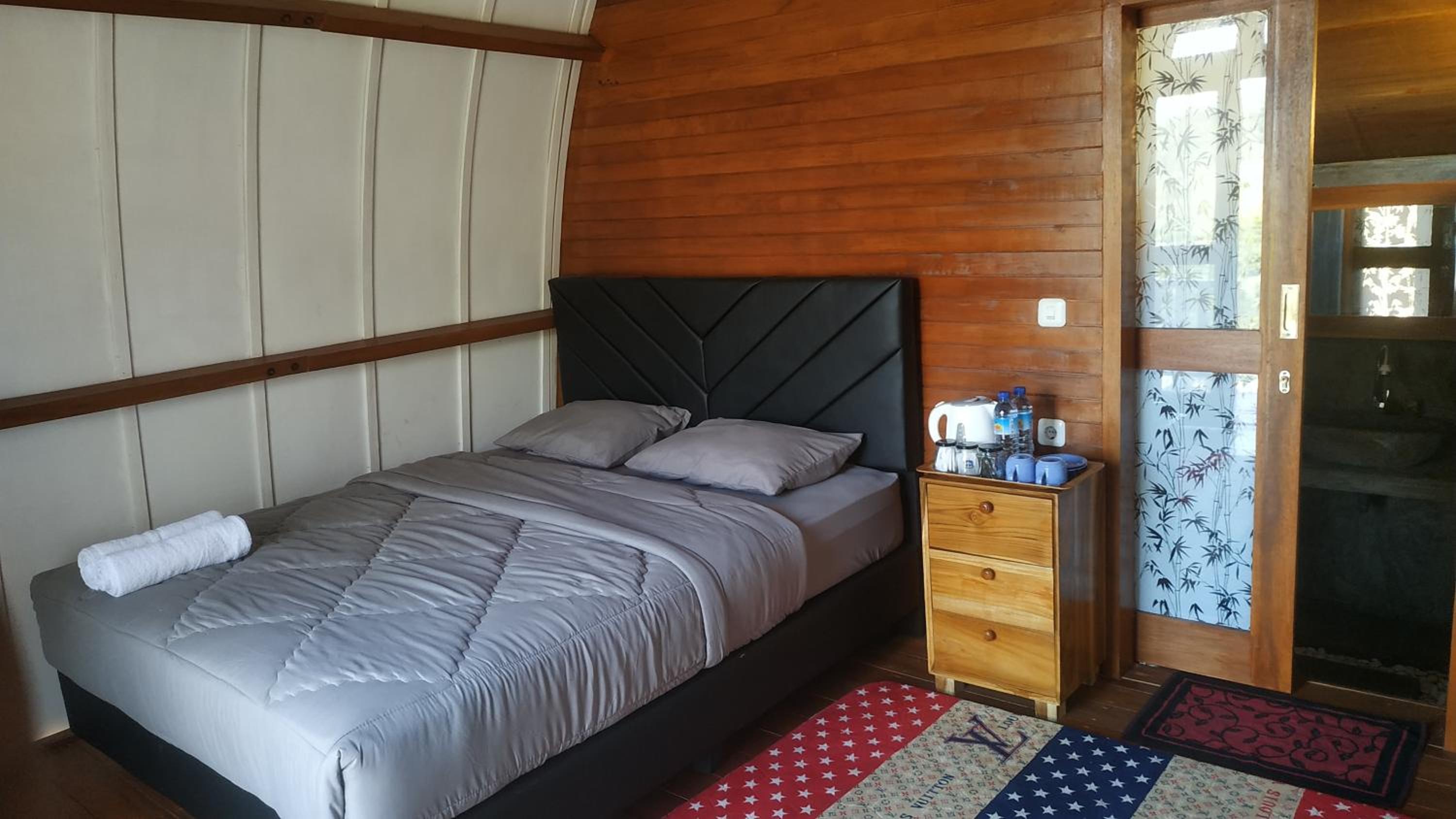 One-Bedroom Villa - Photo 1