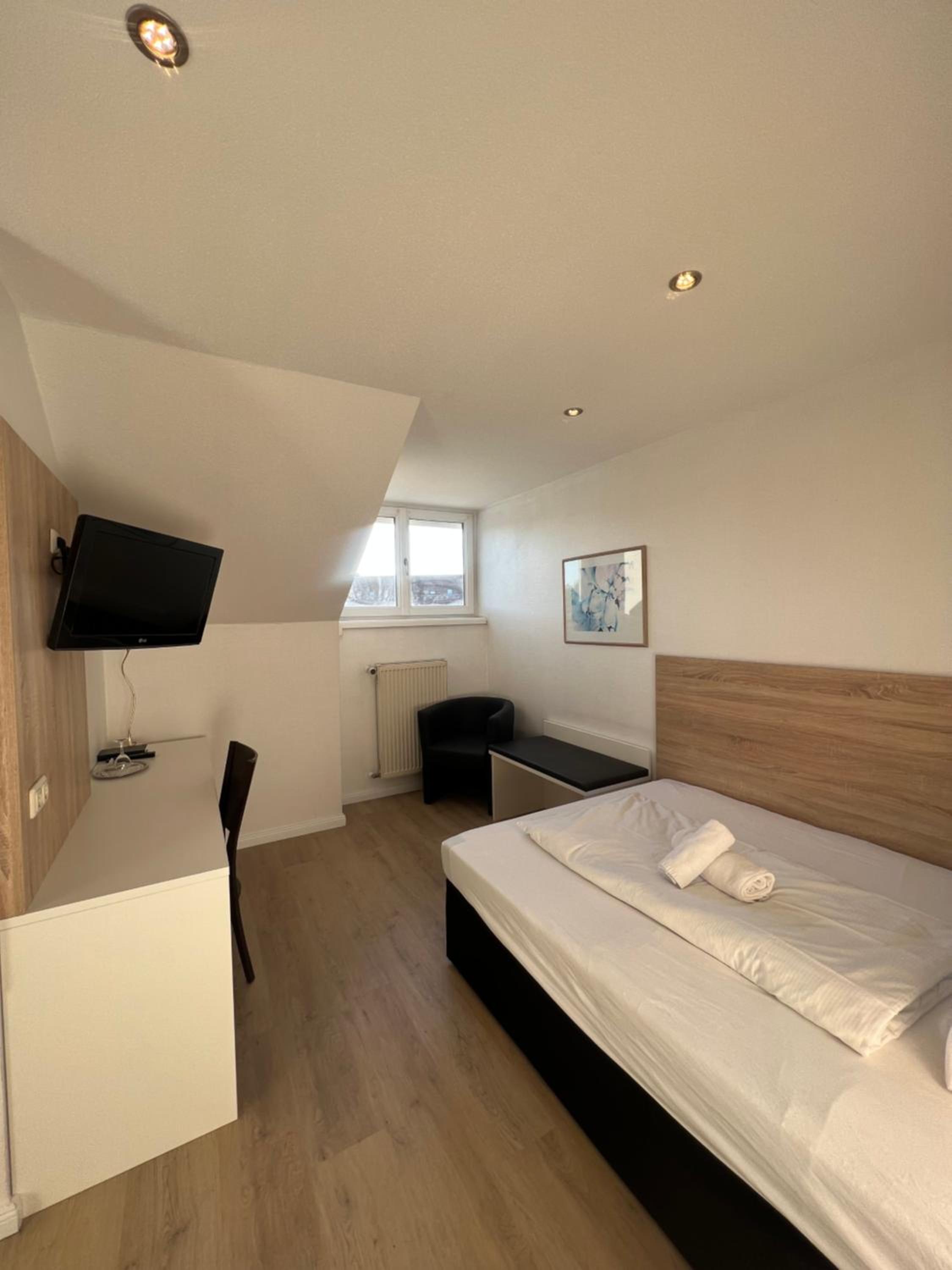 Single Room photo 3