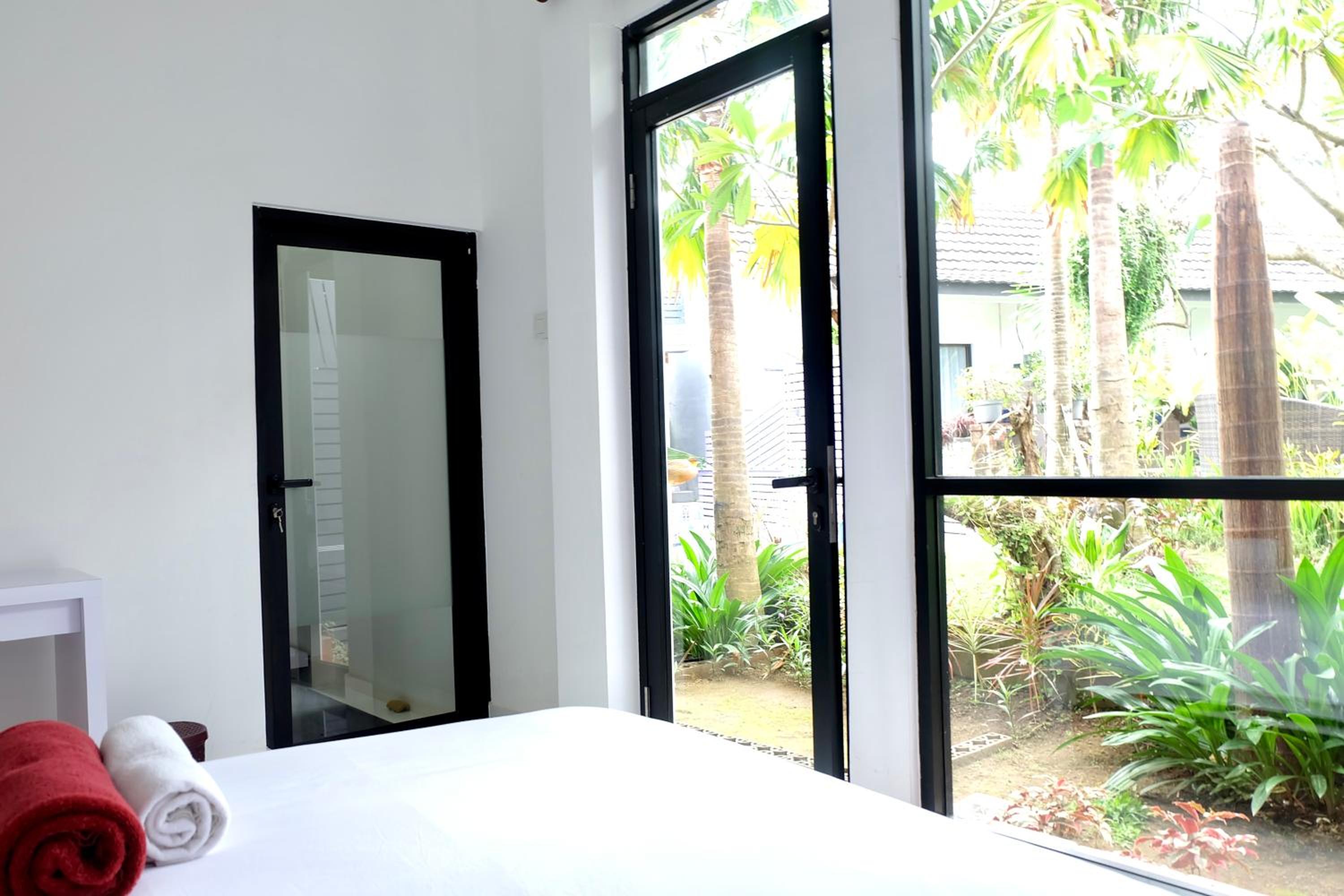 Double Room - Photo 10