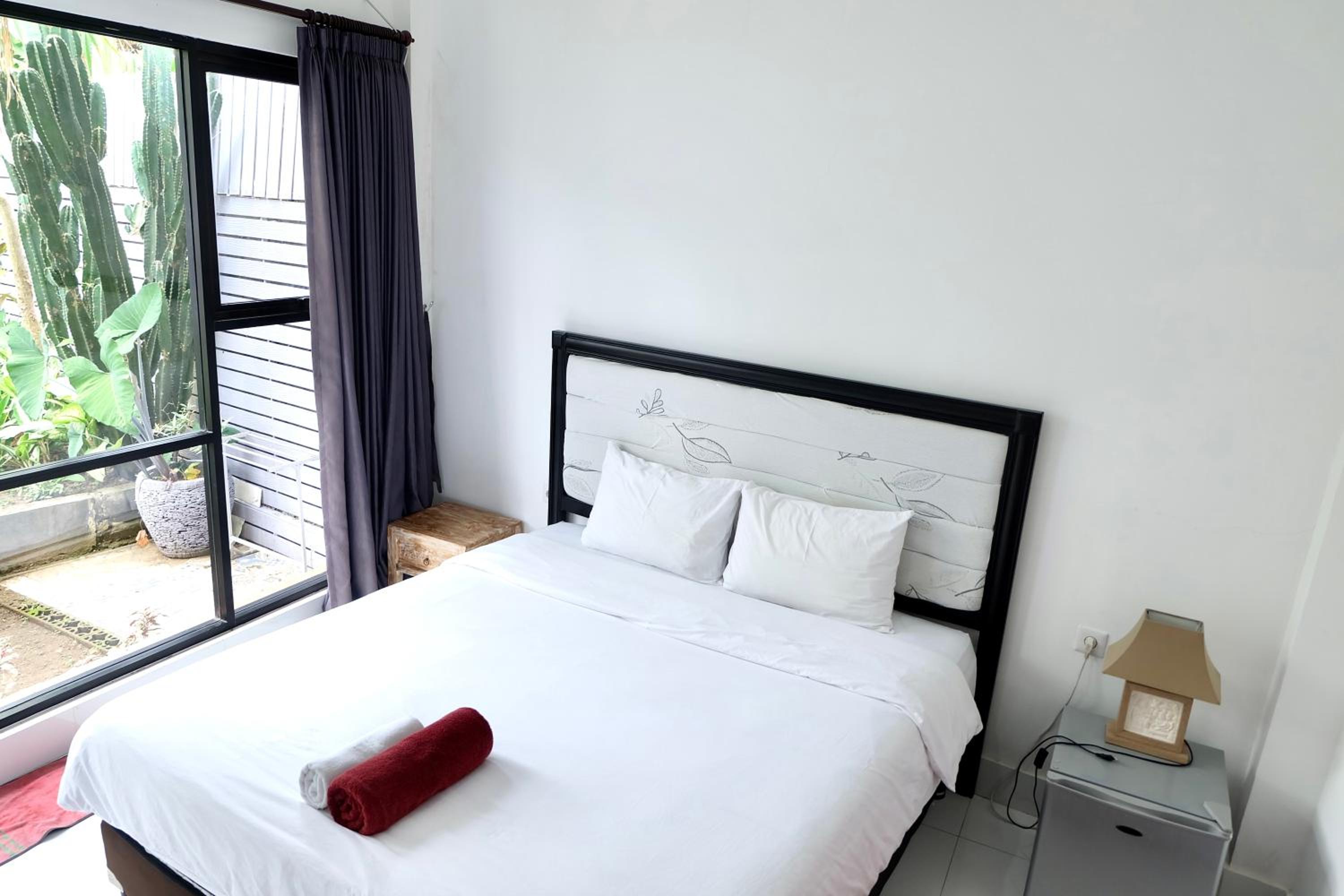 Double Room - Photo 7