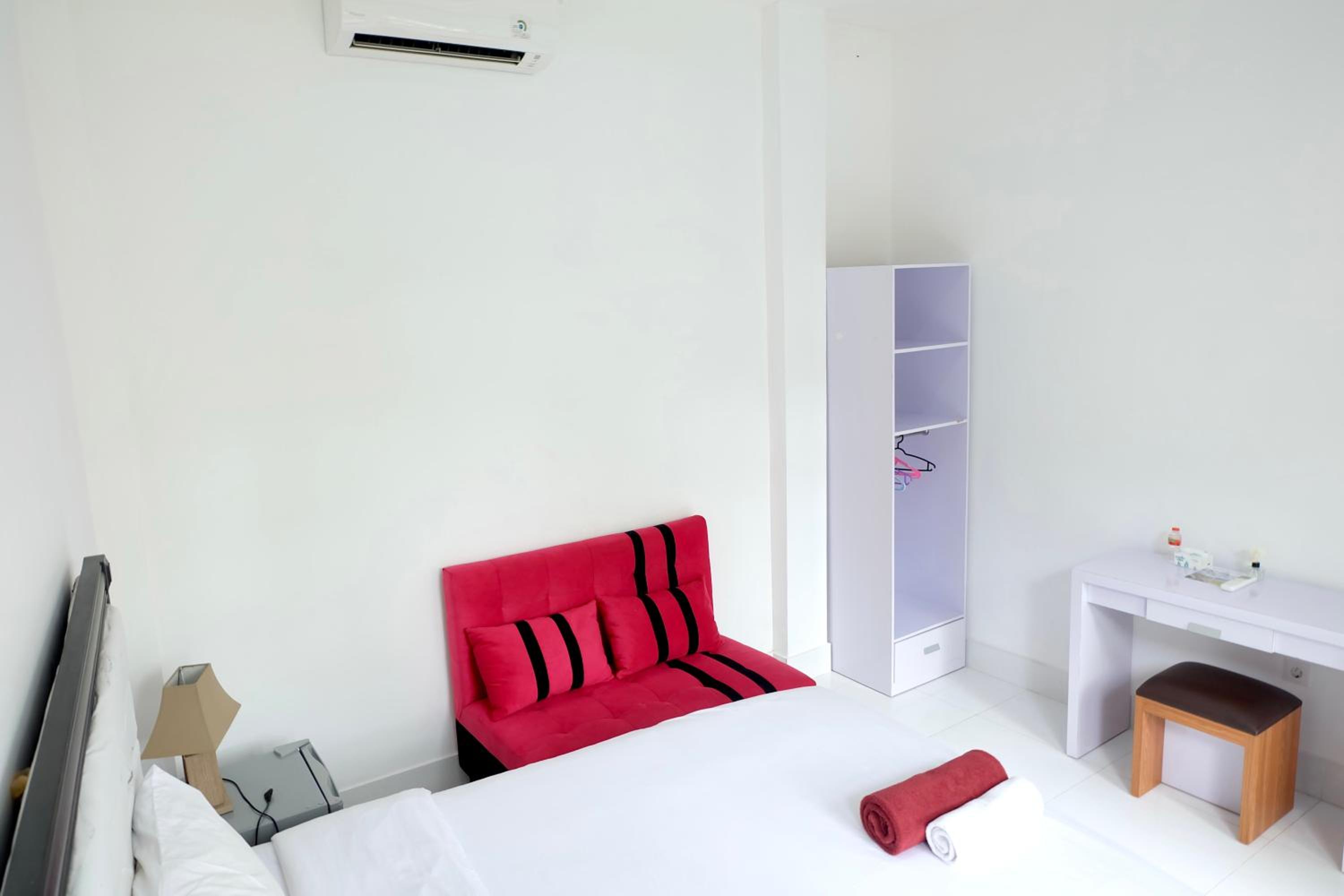 Double Room - Photo 2